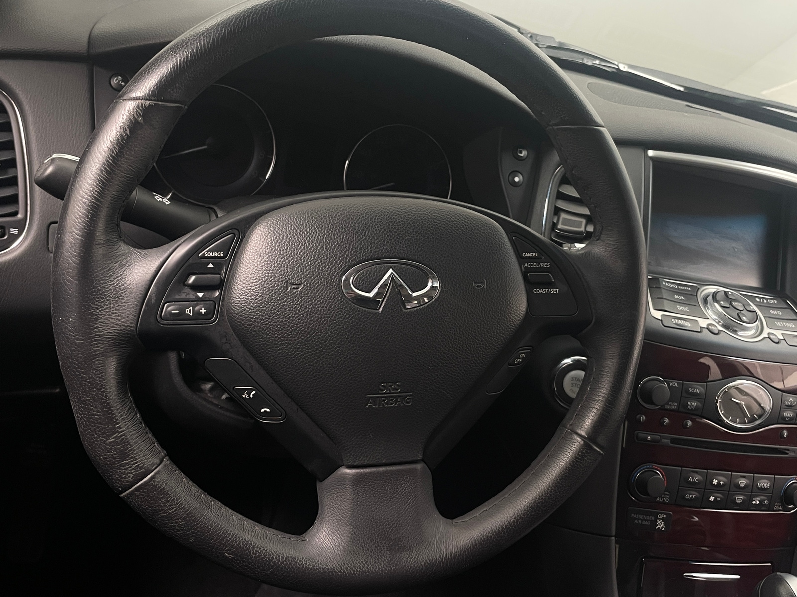 Thumbnail: 2017 INFINITI QX50 - 4