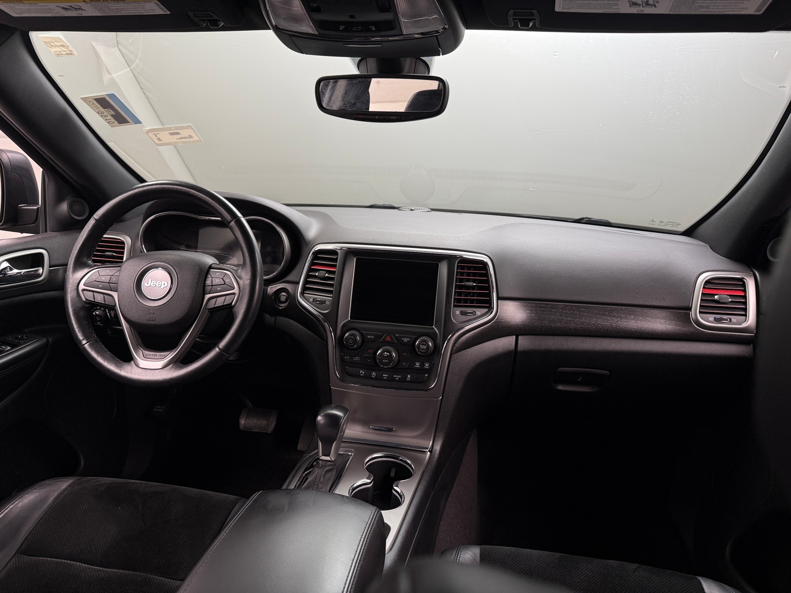 Thumbnail: 2018 Jeep Grand Cherokee - 2