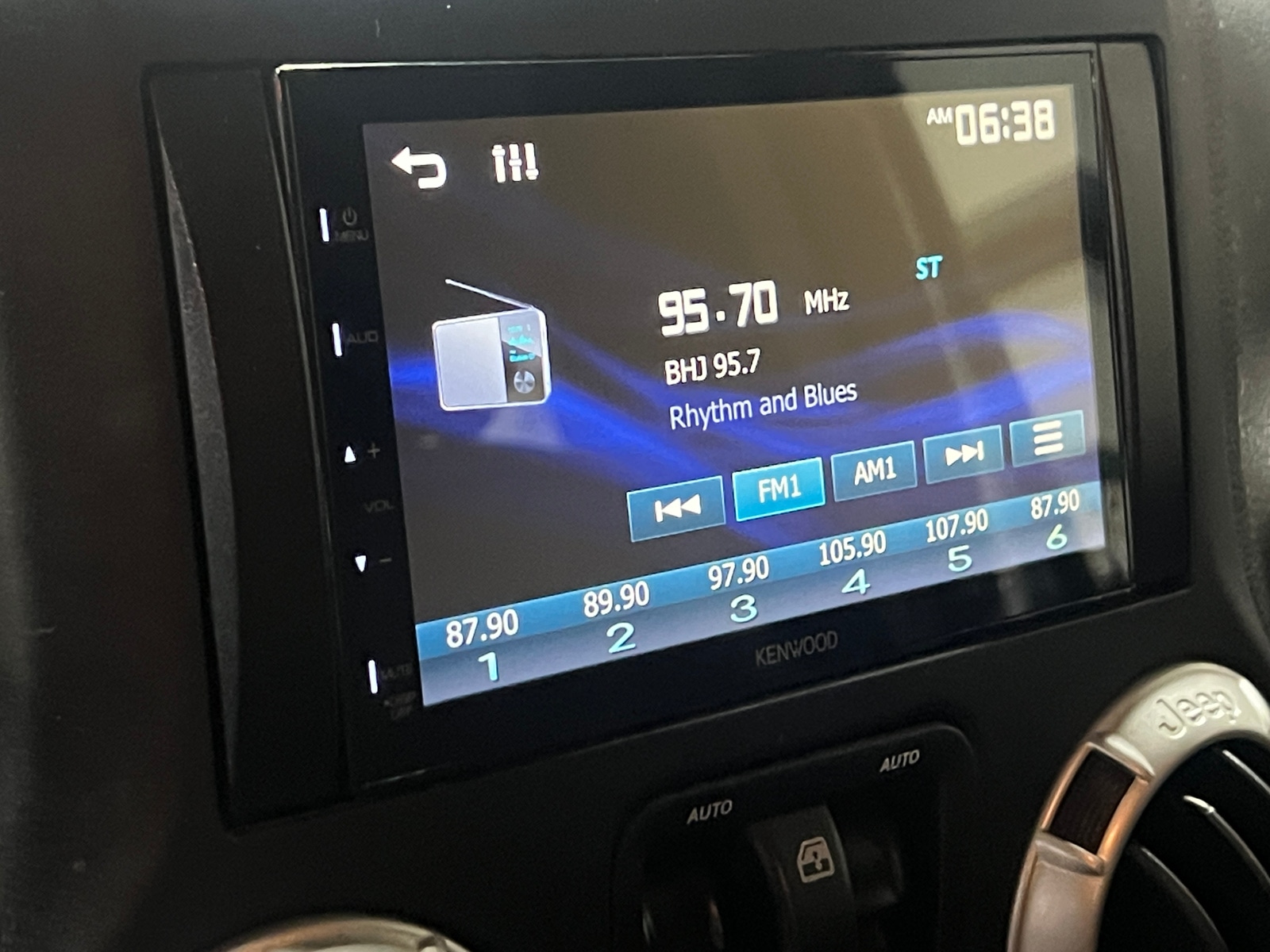 Thumbnail: 2018 Jeep Wrangler - 4