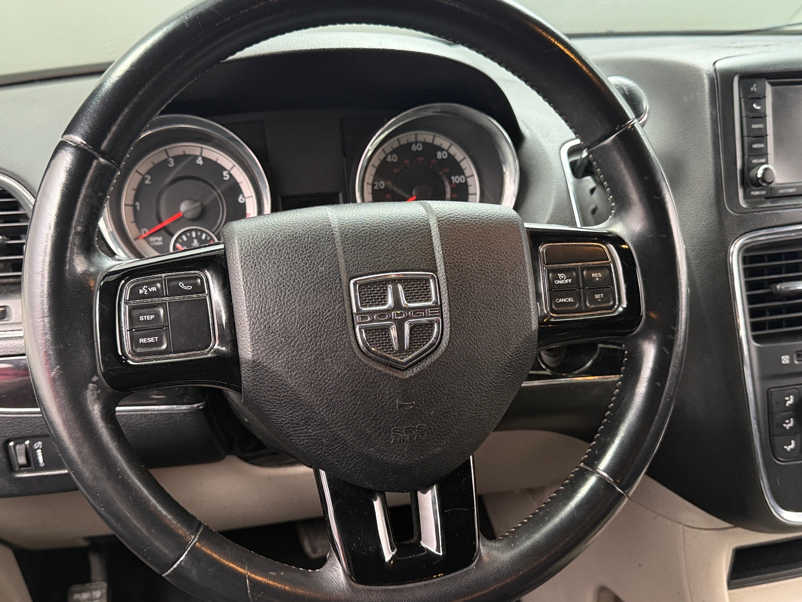 Thumbnail: 2018 Dodge Grand Caravan - 4
