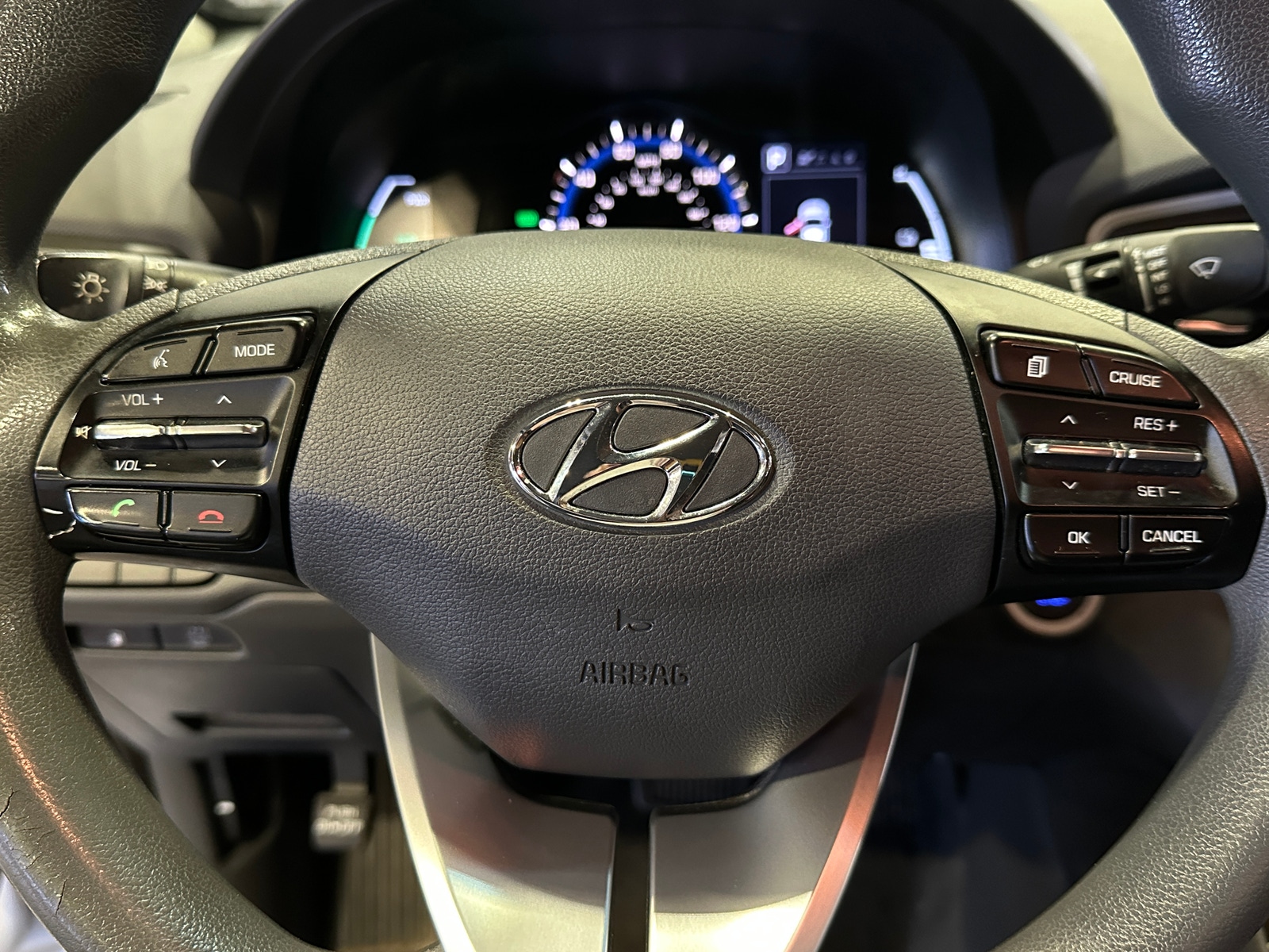 Thumbnail: 2017 Hyundai Ioniq - 5