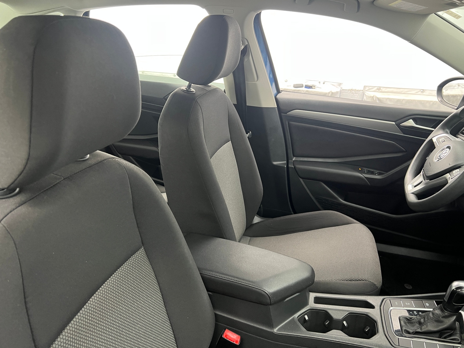 Thumbnail: 2019 Volkswagen Jetta - 2