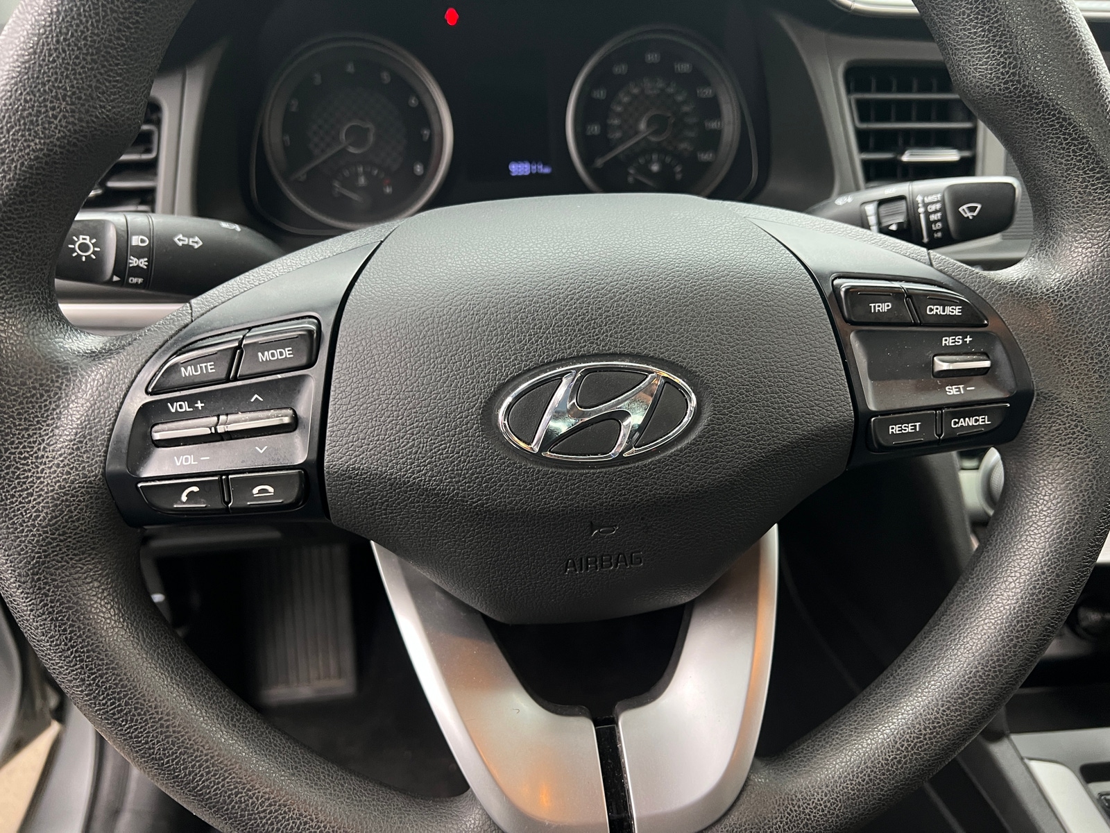 Thumbnail: 2019 Hyundai Elantra - 5
