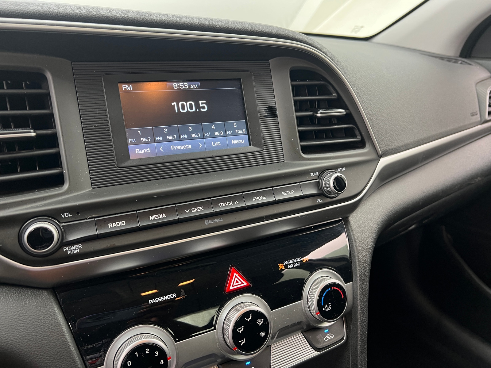 Thumbnail: 2019 Hyundai Elantra - 4
