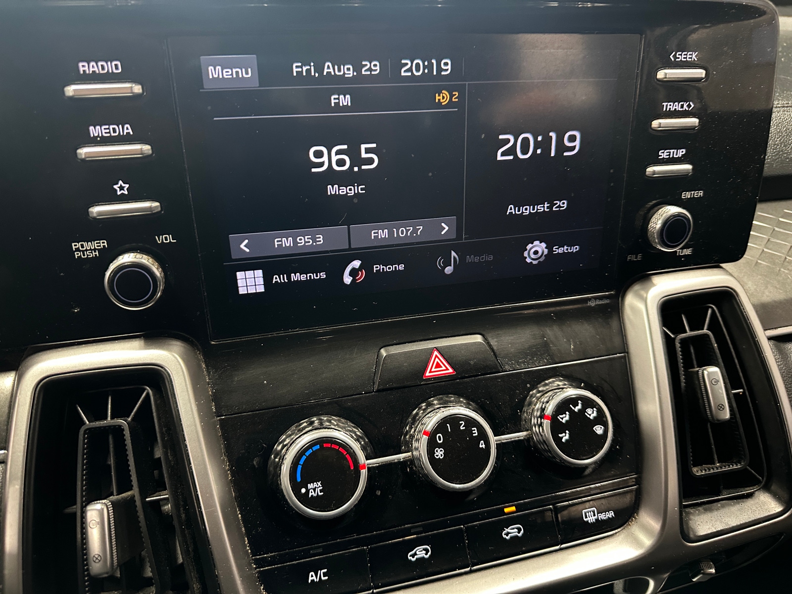 Thumbnail: 2021 Kia Sorento - 4