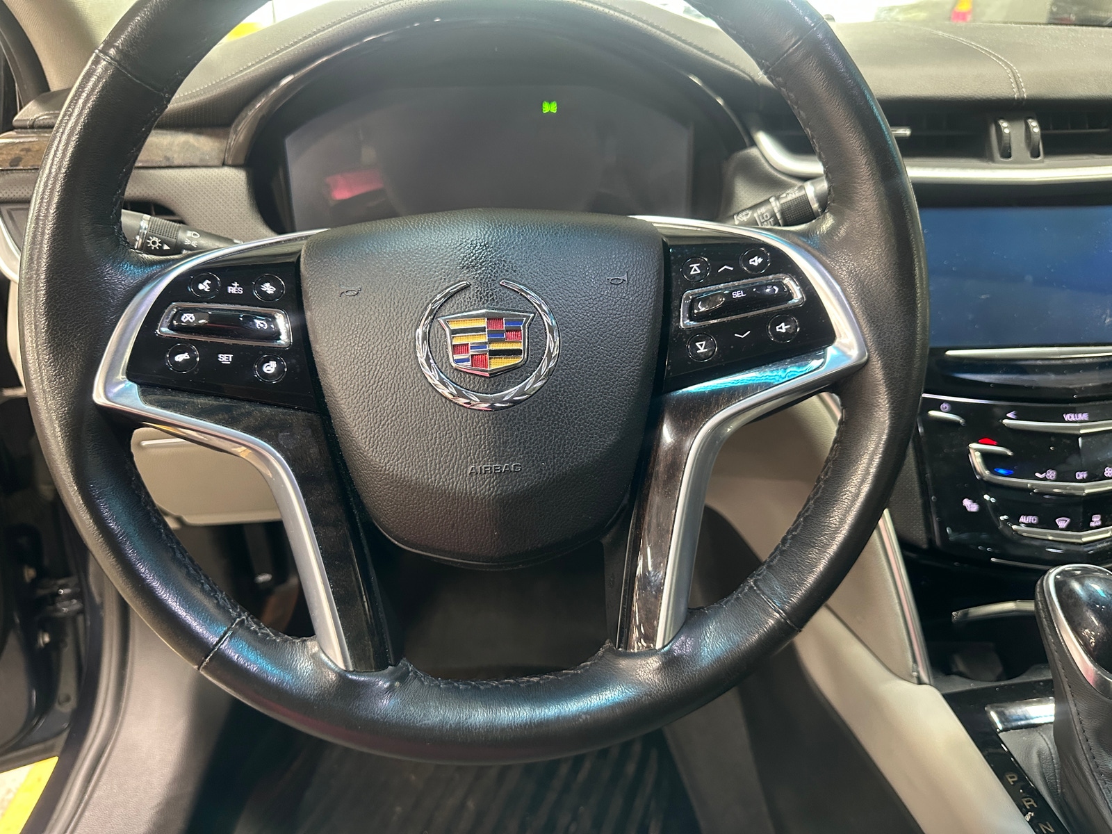 Thumbnail: 2014 Cadillac XTS - 4