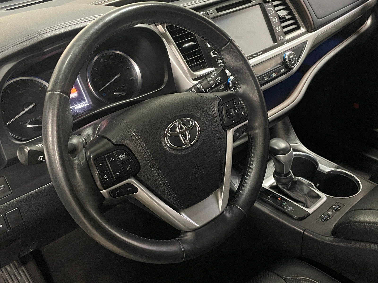 Thumbnail: 2019 Toyota Highlander - 4