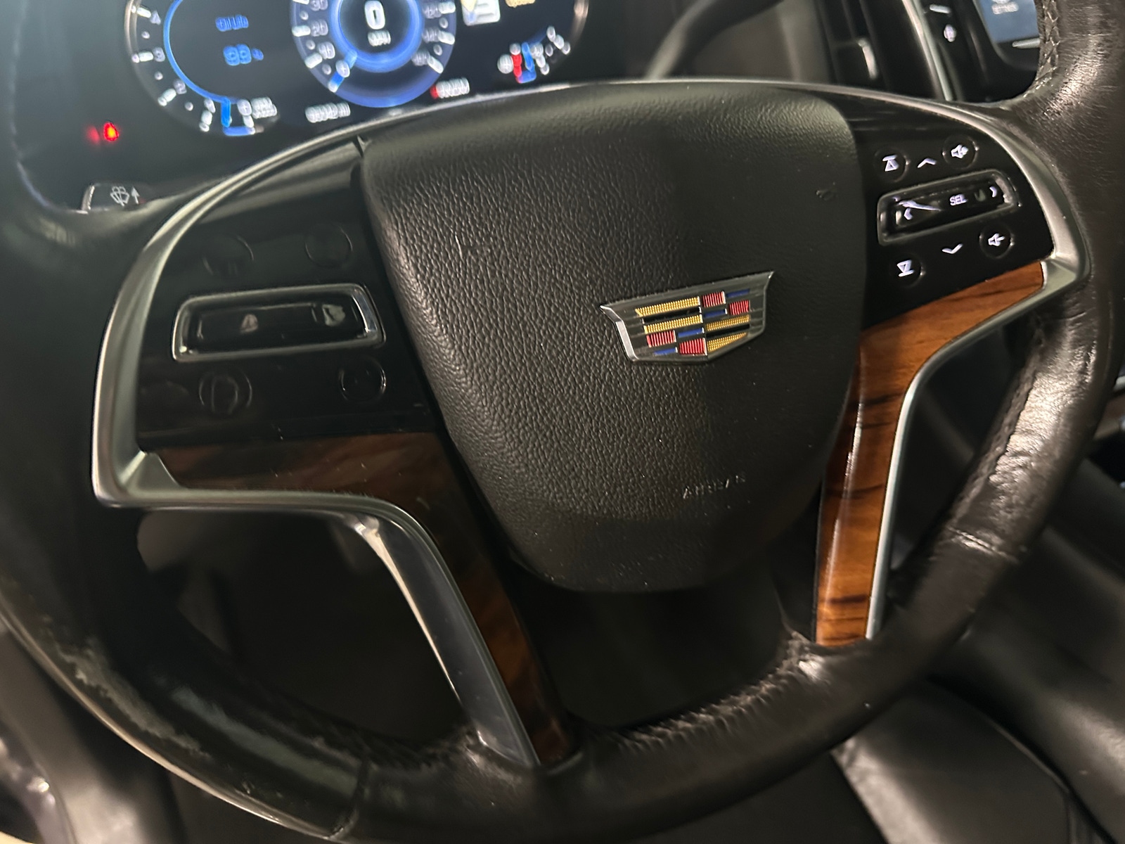 Thumbnail: 2016 Cadillac Escalade - 4