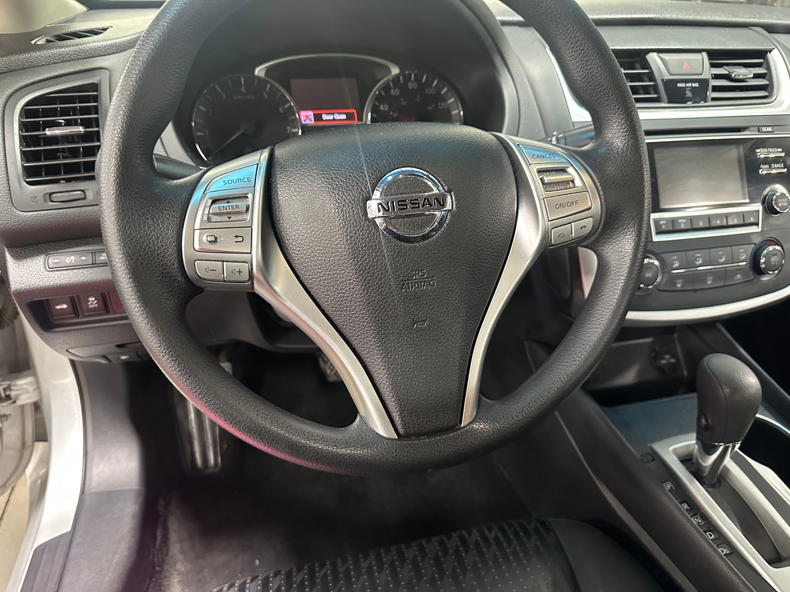Thumbnail: 2016 Nissan Altima - 5
