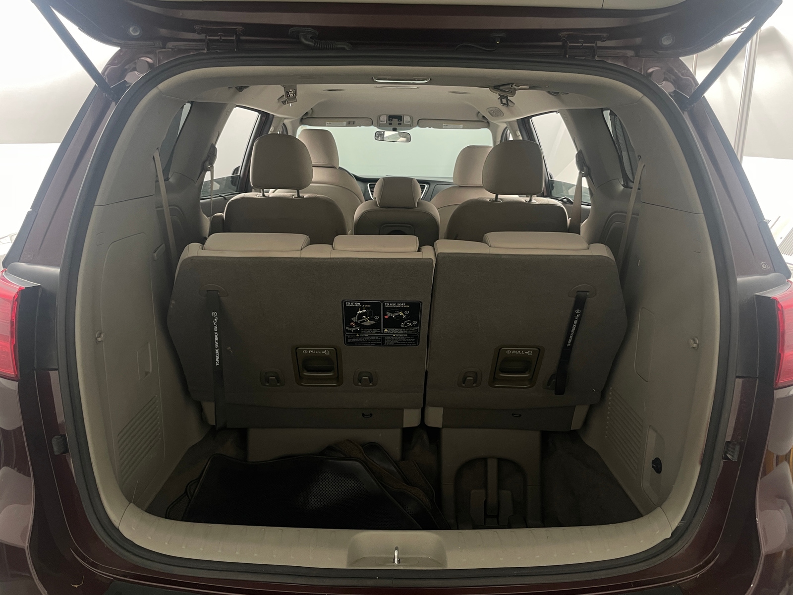 Thumbnail: 2016 Kia Sedona - 7