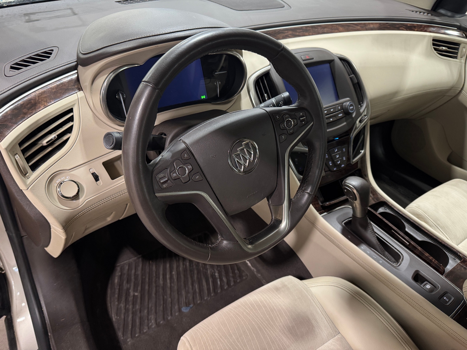 Thumbnail: 2014 Buick LaCrosse - 3