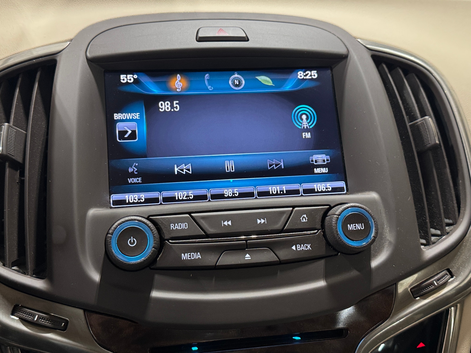 Thumbnail: 2014 Buick LaCrosse - 4