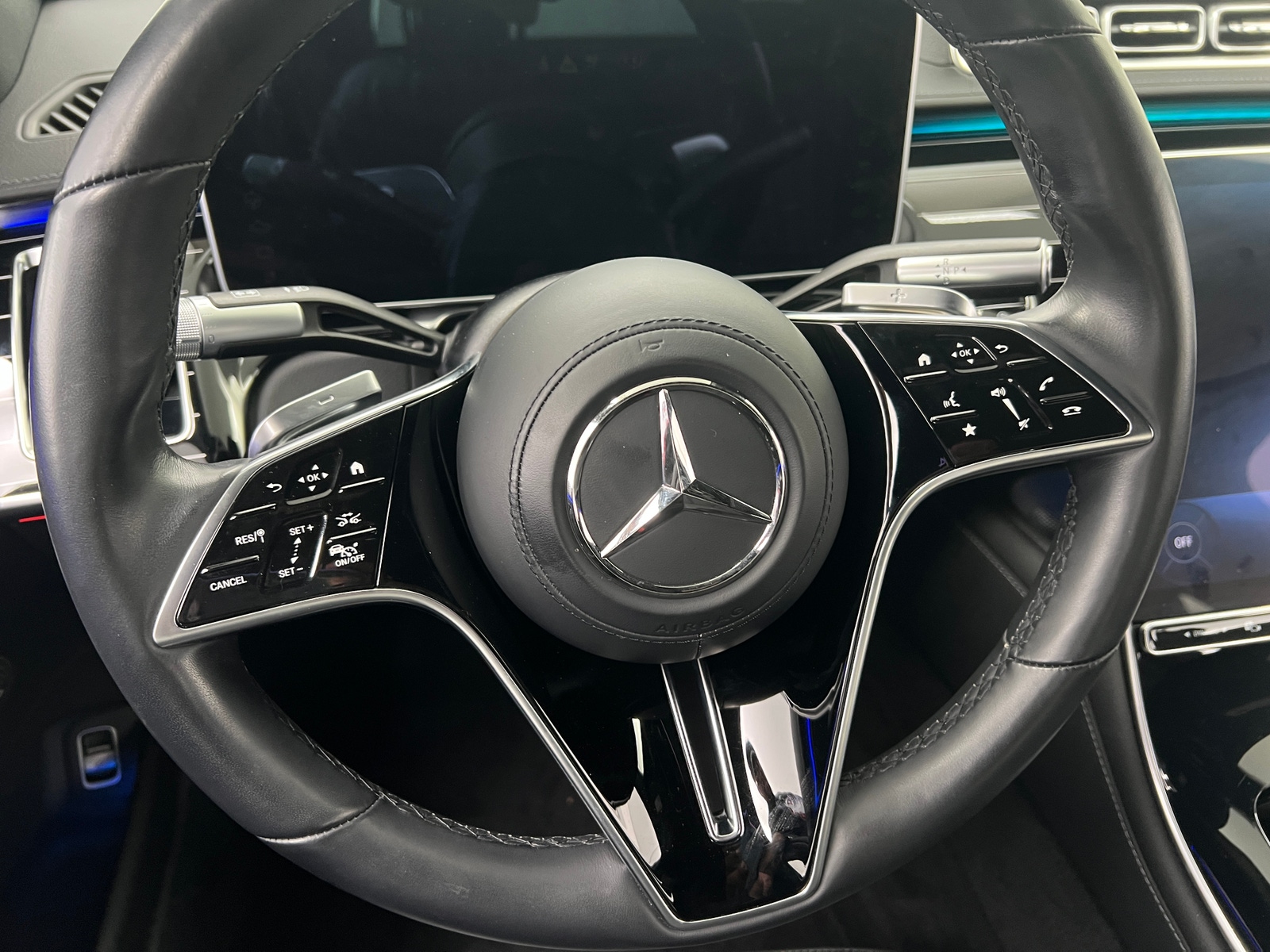 Thumbnail: 2022 Mercedes-Benz S-Class - 4