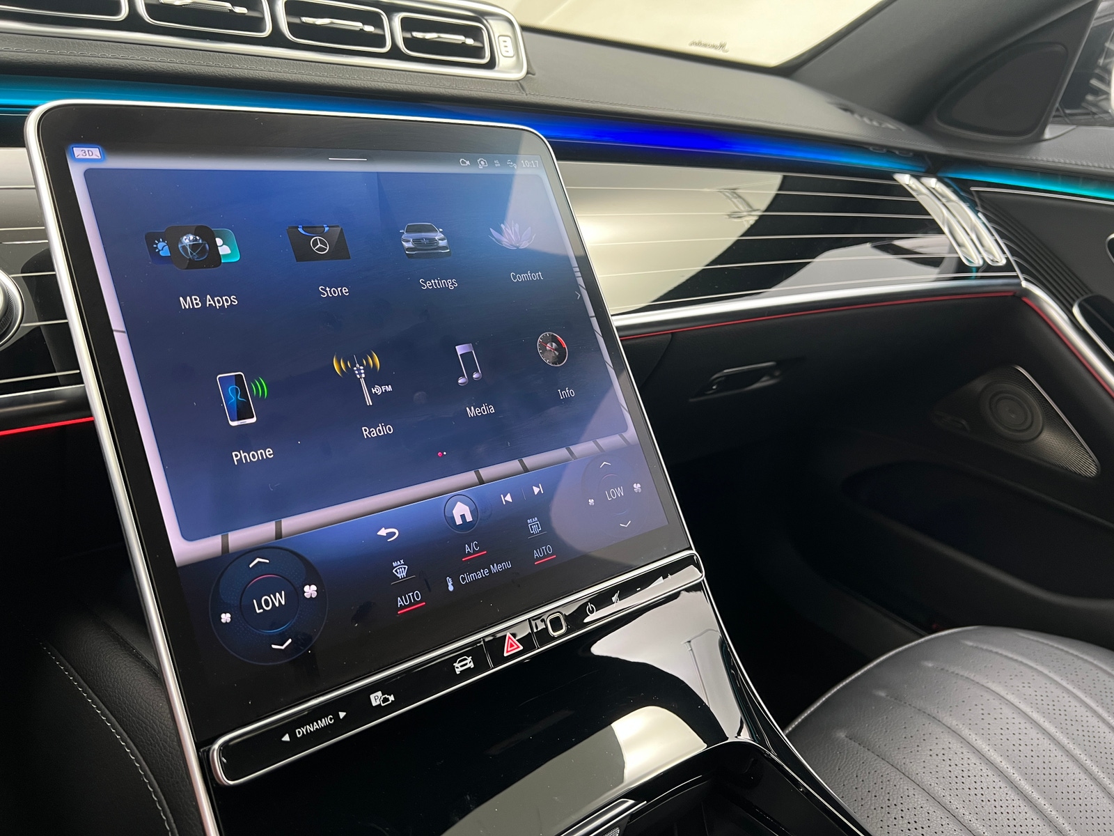 Thumbnail: 2022 Mercedes-Benz S-Class - 3