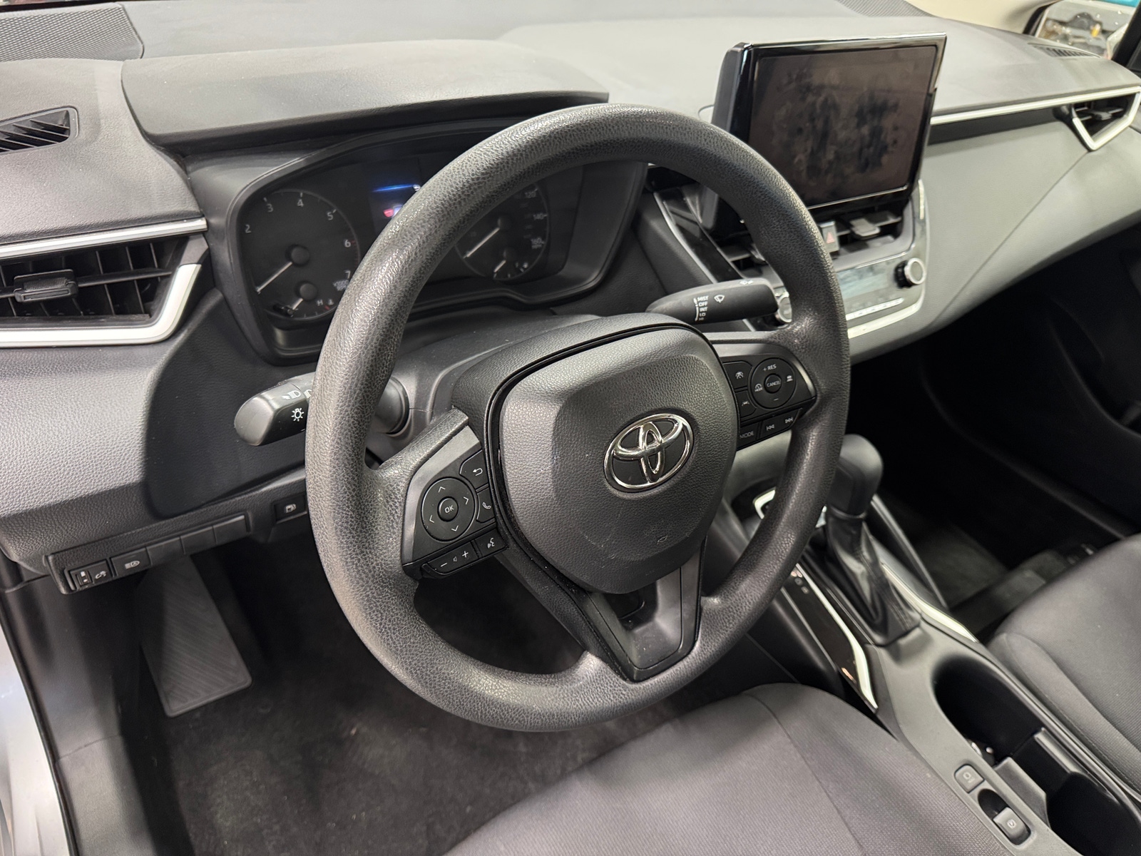 Thumbnail: 2023 Toyota Corolla - 3
