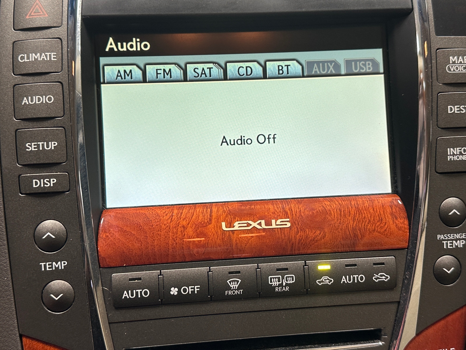 Thumbnail: 2010 Lexus ES - 3