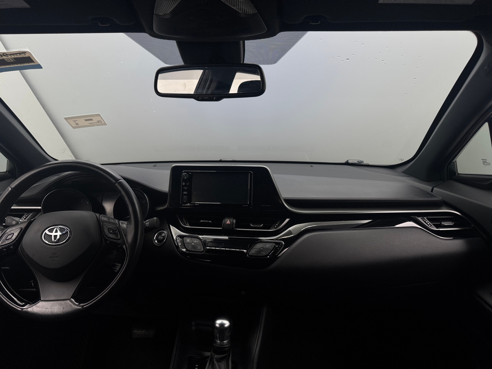 Thumbnail: 2018 Toyota C-HR - 3