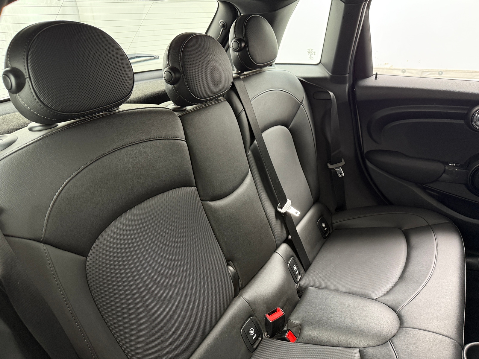 Thumbnail: 2019 MINI Cooper Hardtop - 5