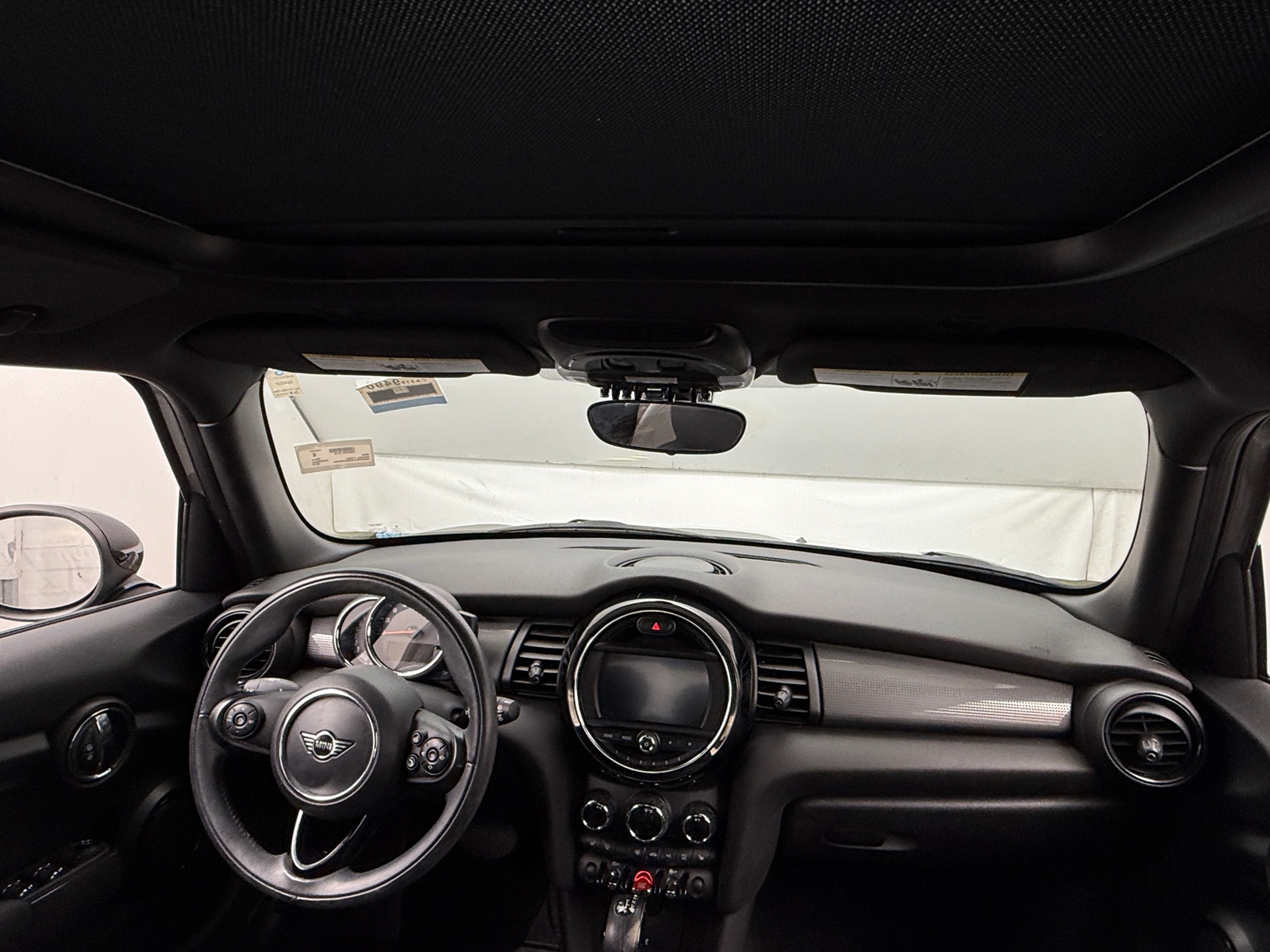 Thumbnail: 2019 MINI Cooper Hardtop - 2