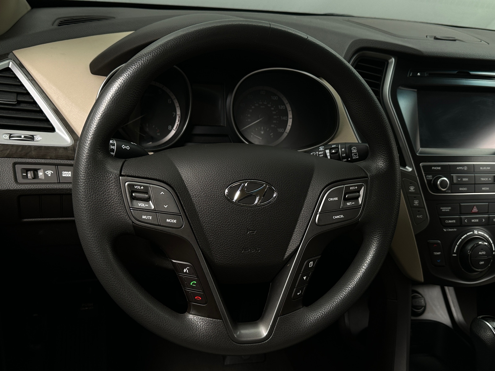 Thumbnail: 2017 Hyundai Santa Fe - 5