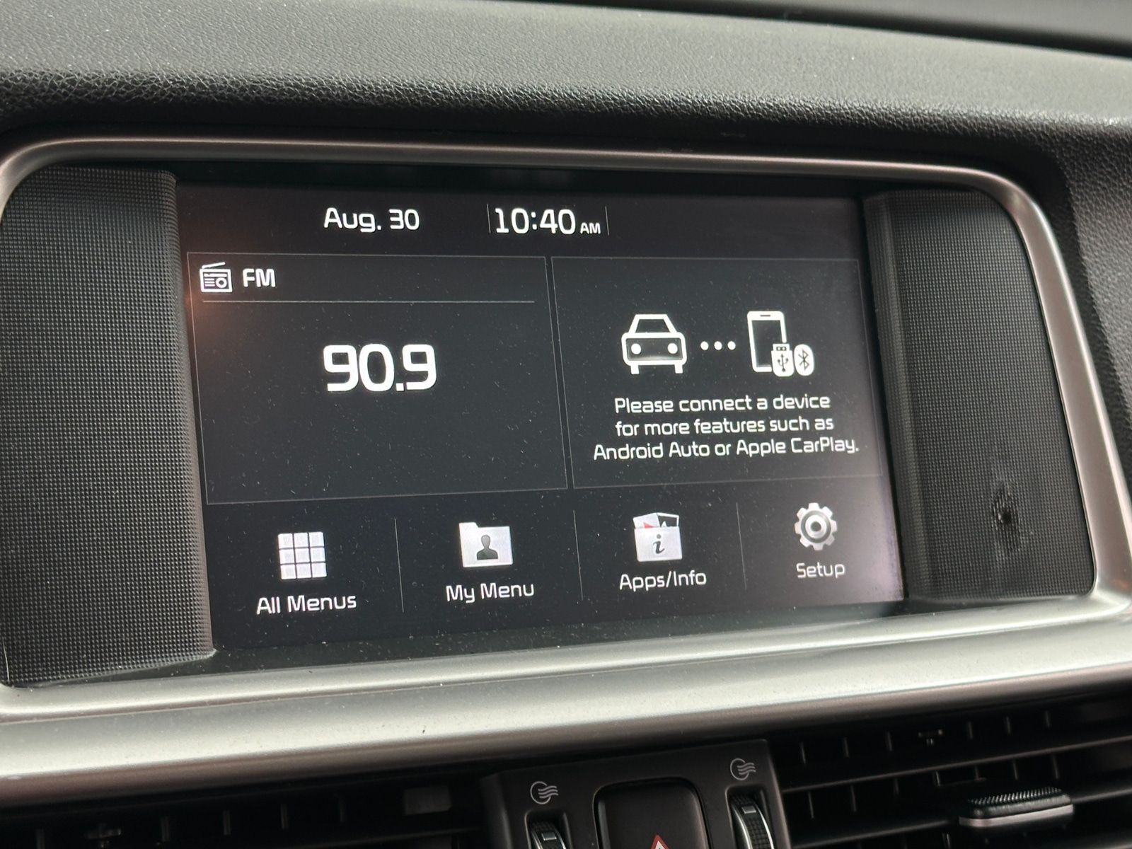 Thumbnail: 2020 Kia Optima - 4