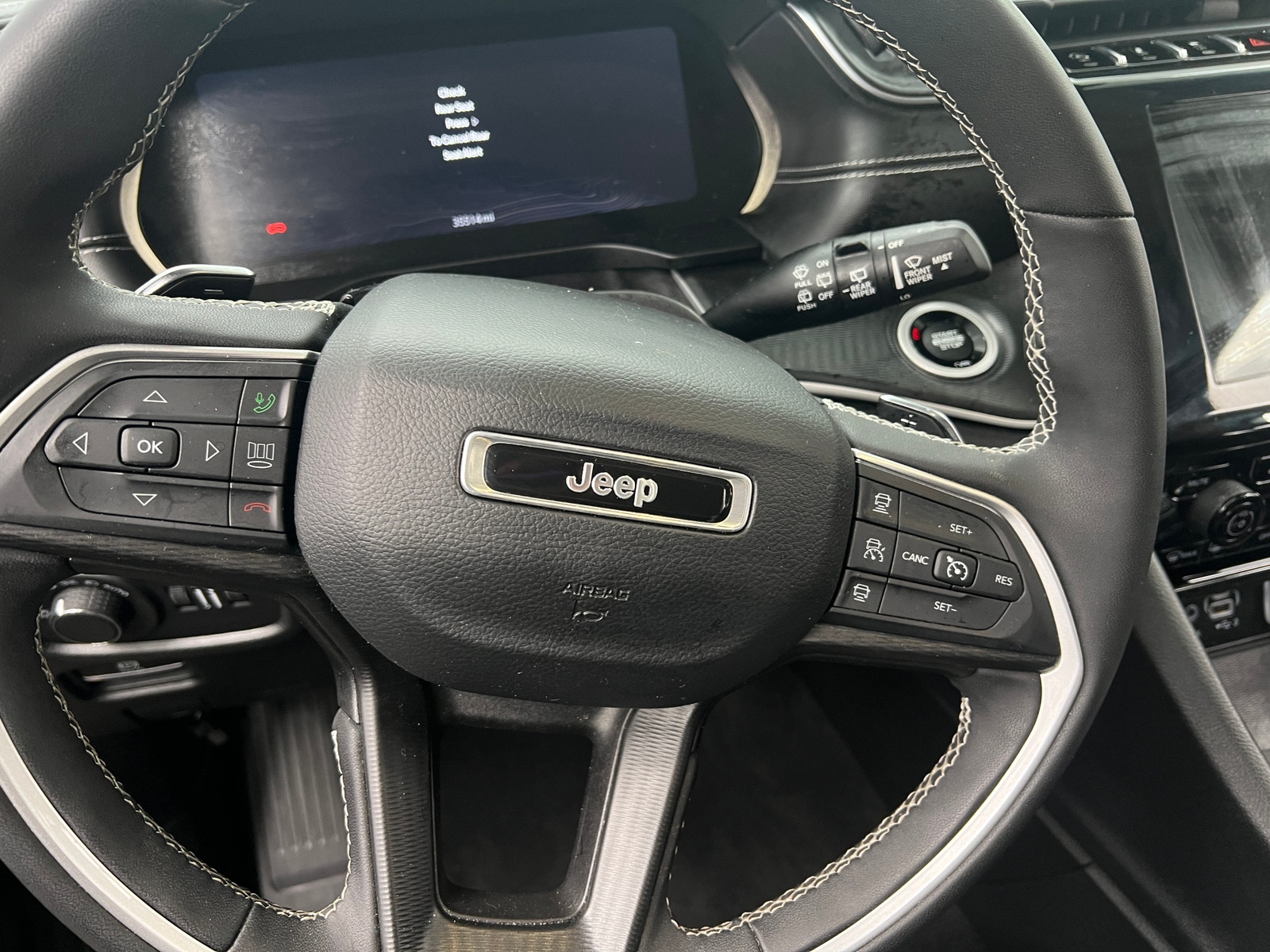 Thumbnail: 2023 Jeep Grand Cherokee - 5