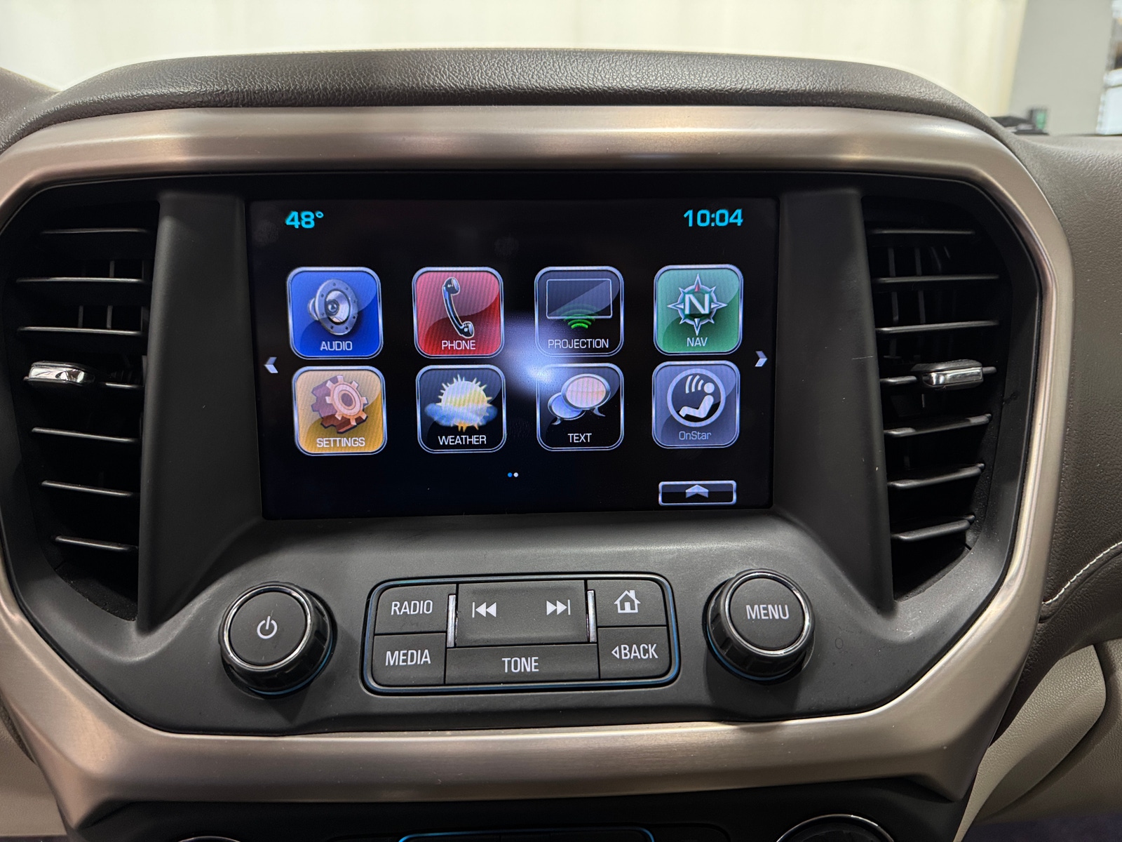 Thumbnail: 2018 GMC Acadia - 3