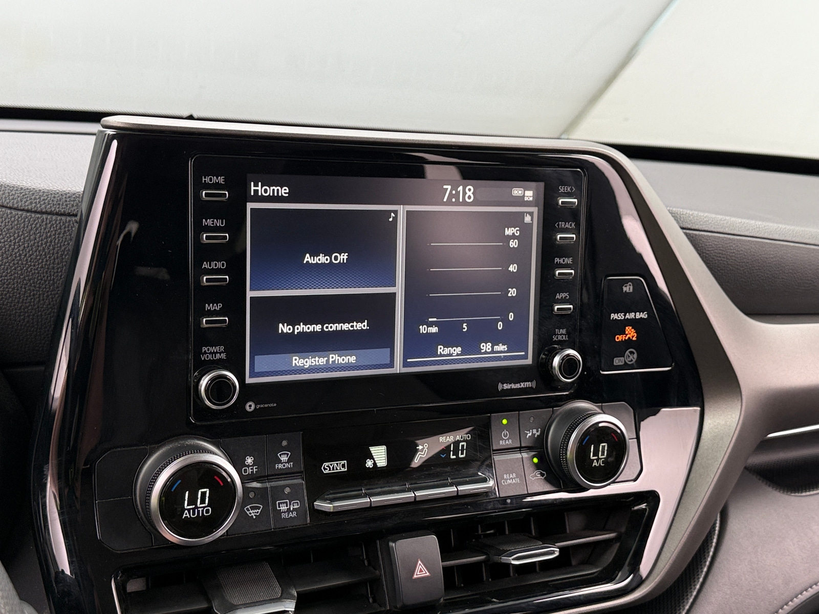 Thumbnail: 2020 Toyota Highlander - 4