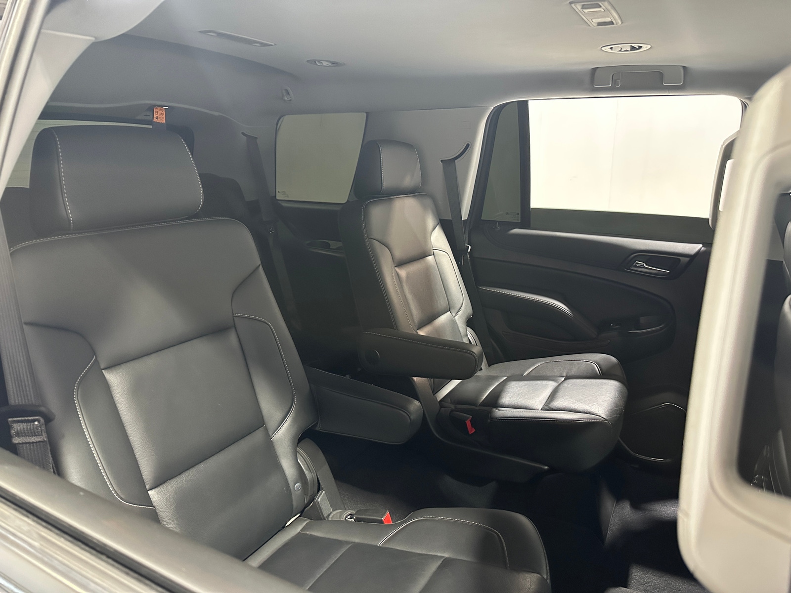 Thumbnail: 2019 Chevrolet Tahoe - 5