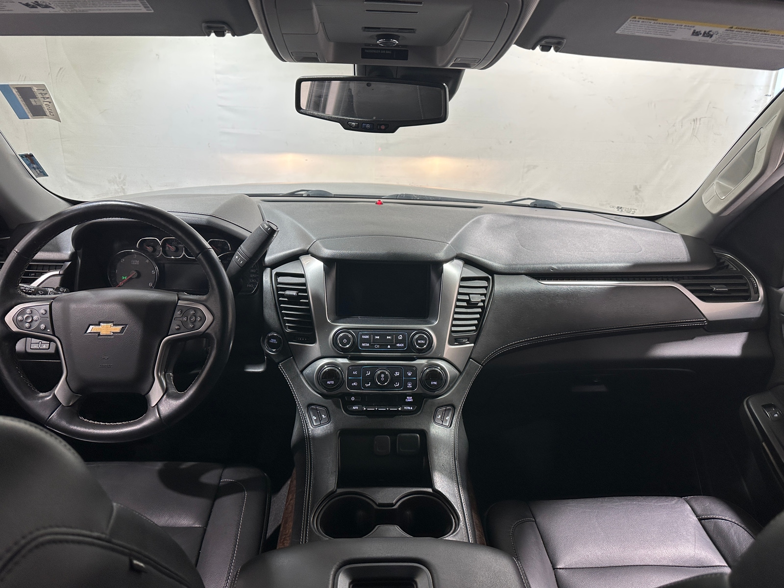 Thumbnail: 2019 Chevrolet Tahoe - 2