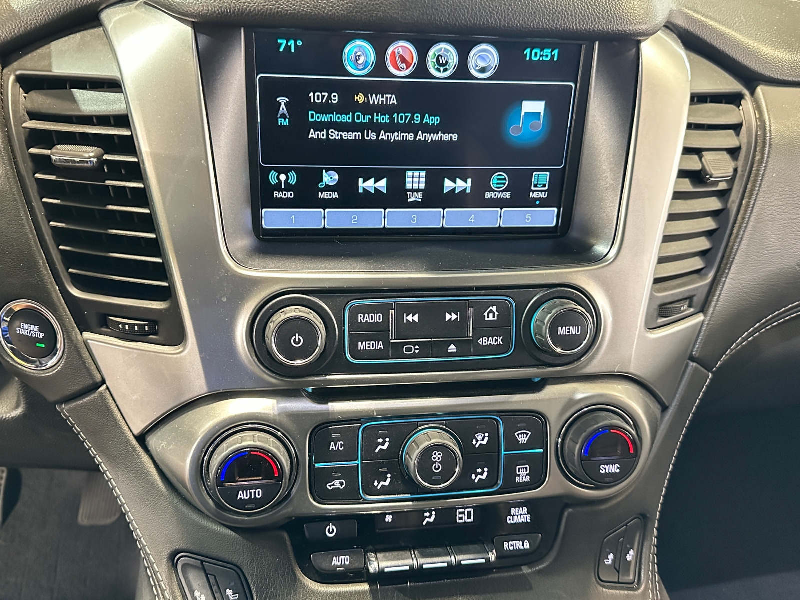 Thumbnail: 2019 Chevrolet Tahoe - 3