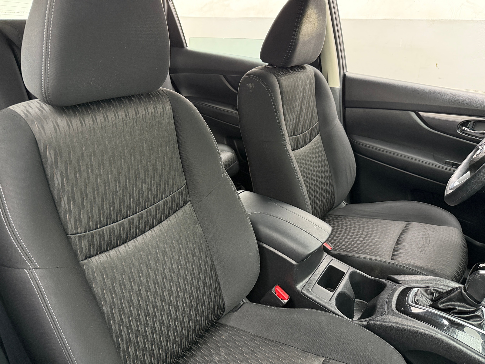 Thumbnail: 2017 Nissan Rogue - 2