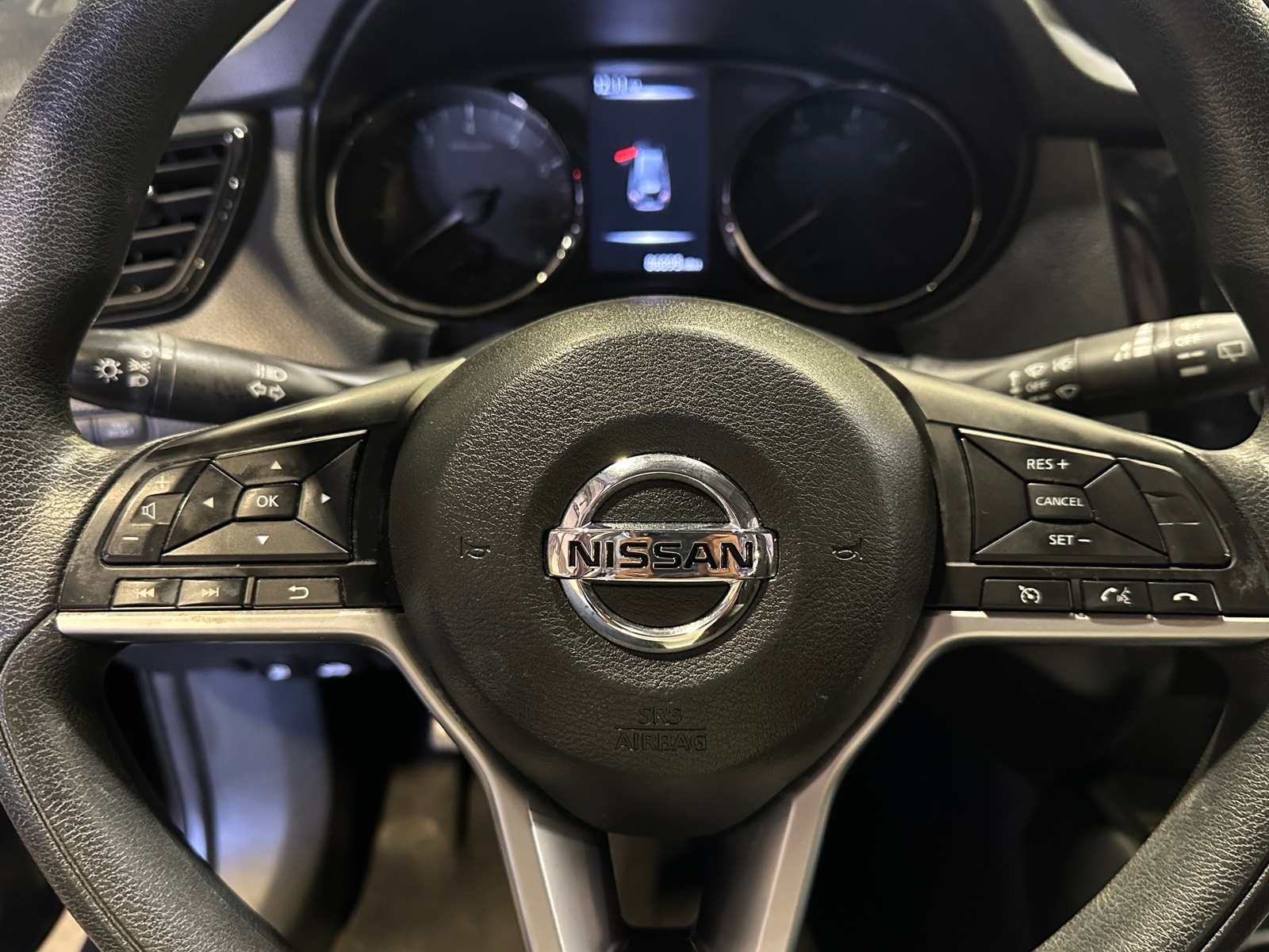 Thumbnail: 2017 Nissan Rogue - 5