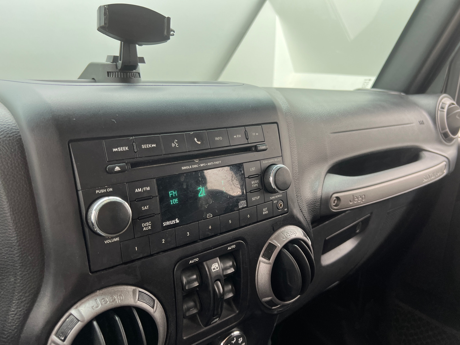 Thumbnail: 2017 Jeep Wrangler - 4
