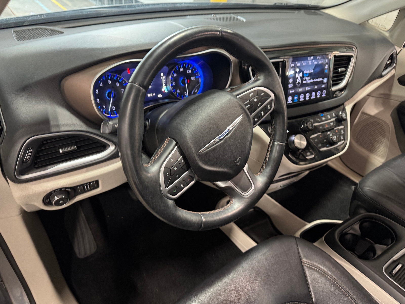 Thumbnail: 2018 Chrysler Pacifica - 2
