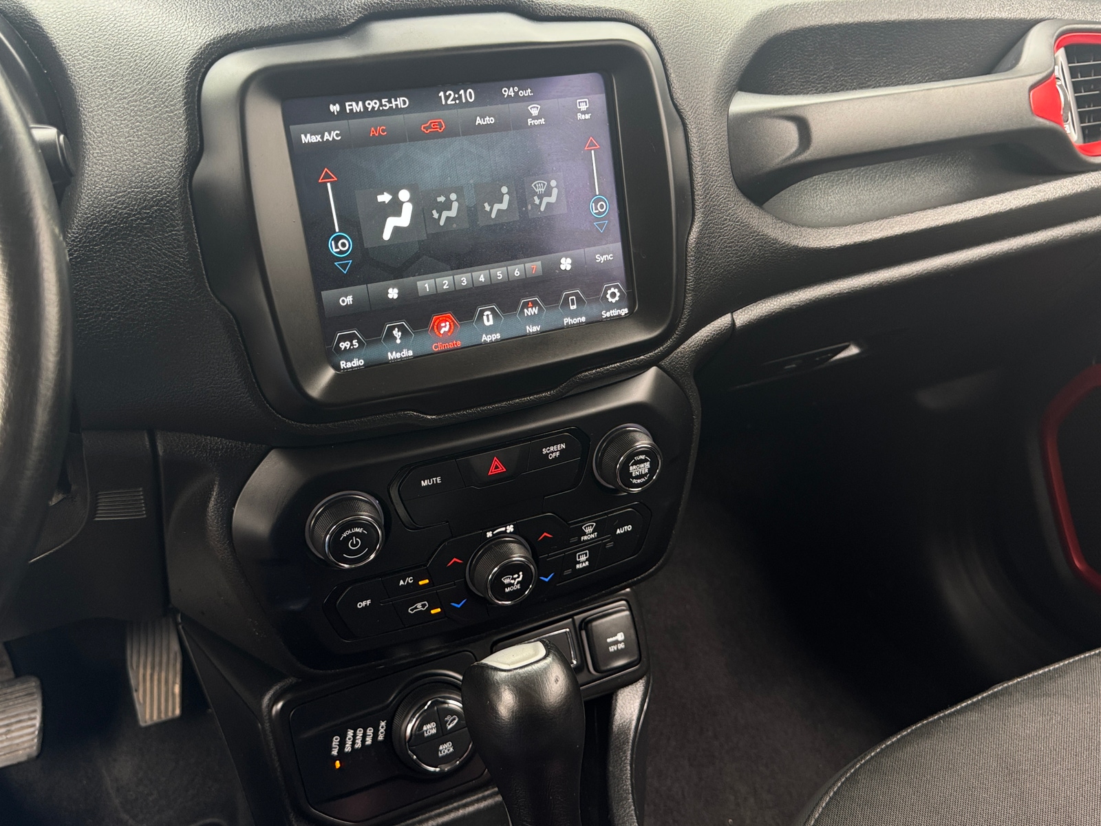 Thumbnail: 2019 Jeep Renegade - 4