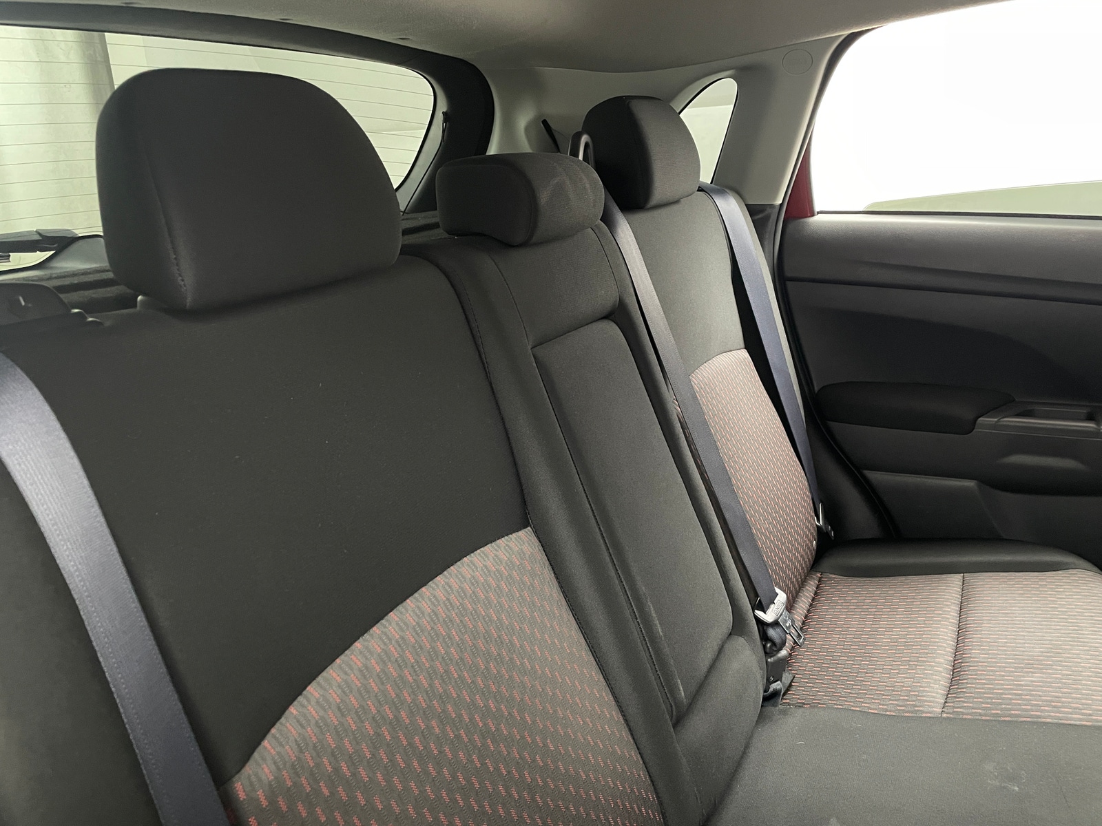 Thumbnail: 2018 Mitsubishi Outlander Sport - 6