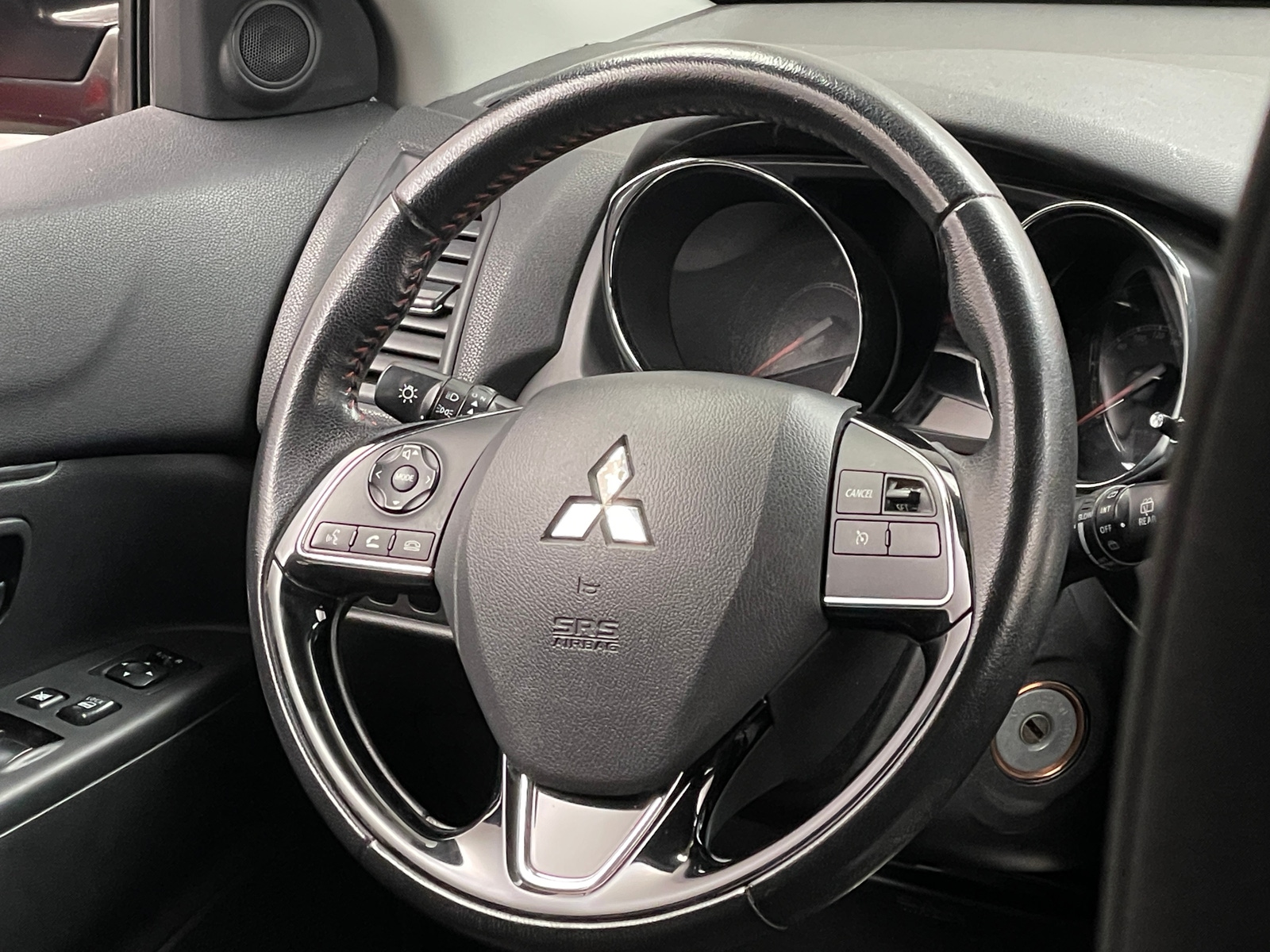 Thumbnail: 2018 Mitsubishi Outlander Sport - 5