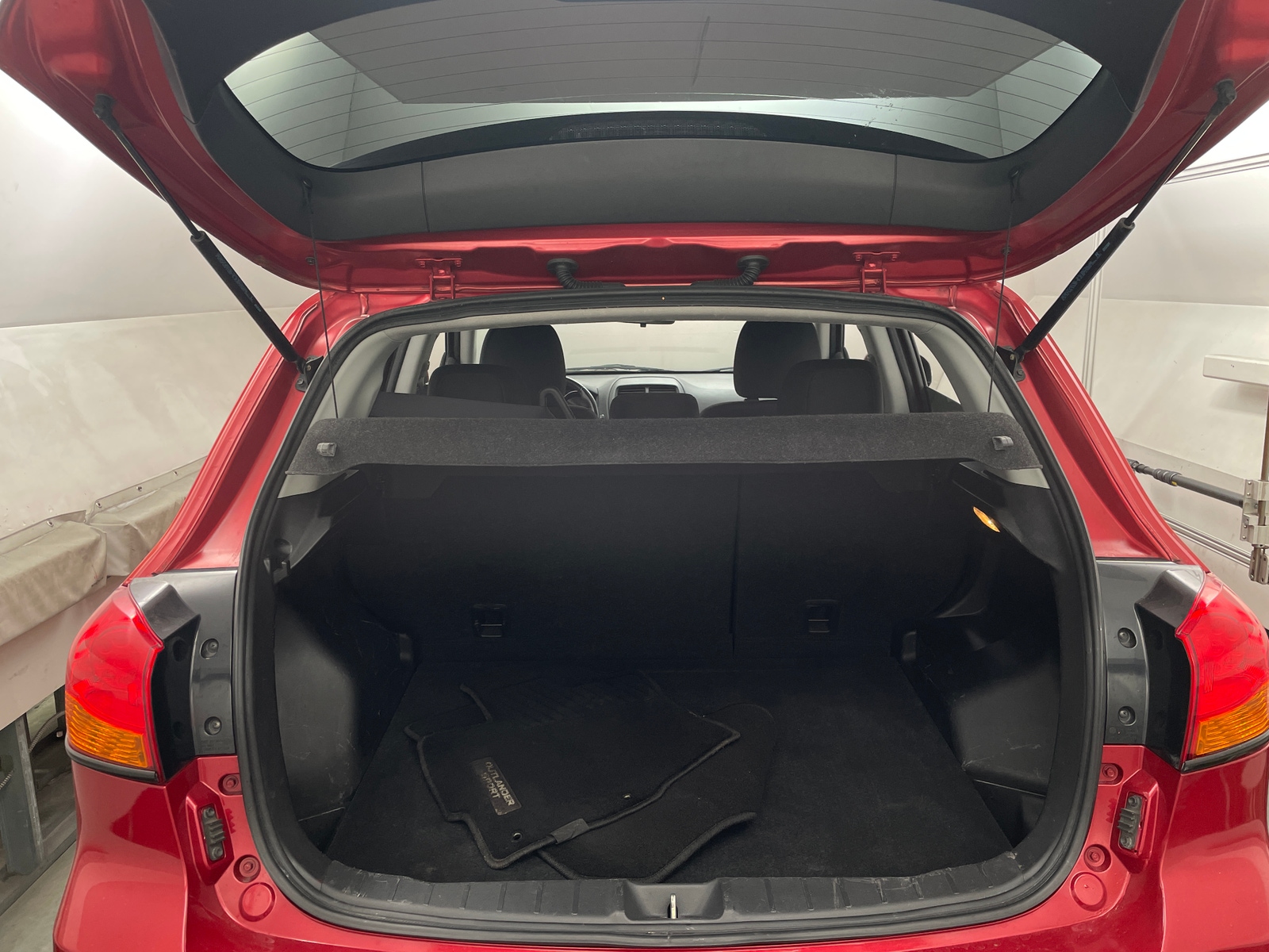 Thumbnail: 2018 Mitsubishi Outlander Sport - 7