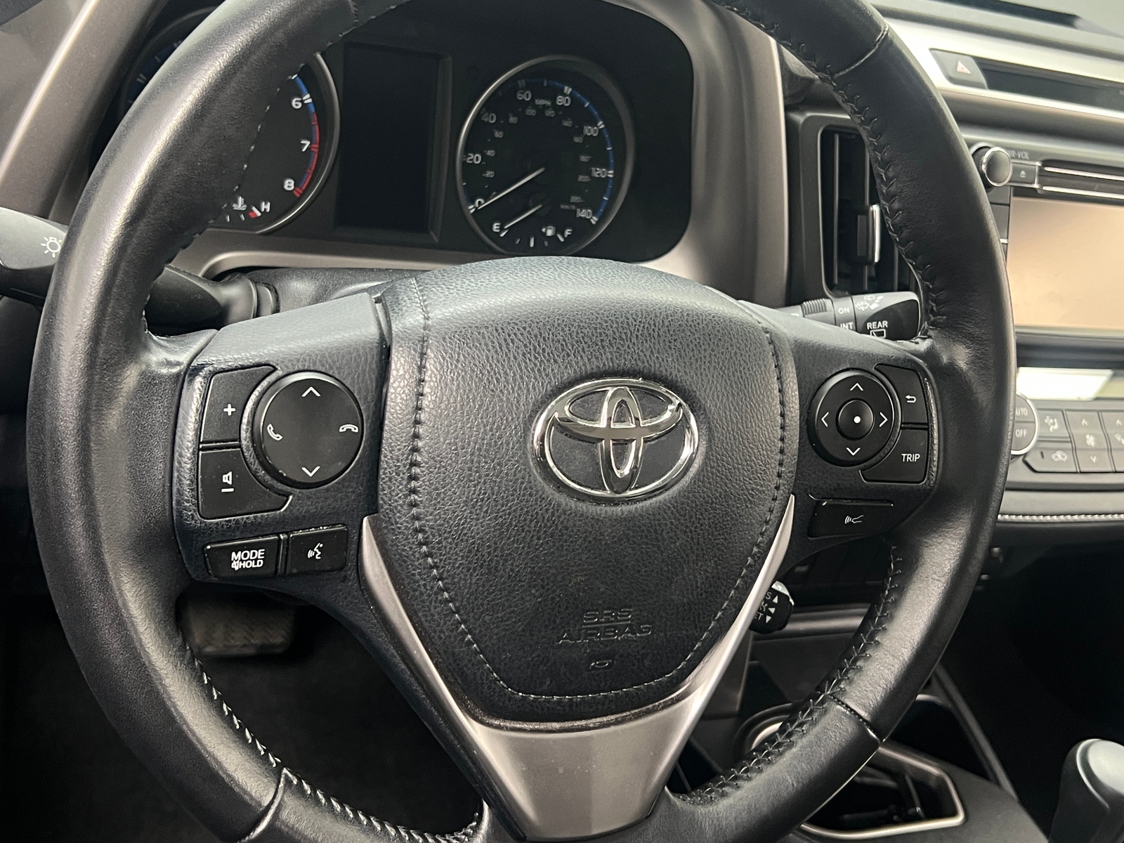 Thumbnail: 2017 Toyota RAV4 - 5