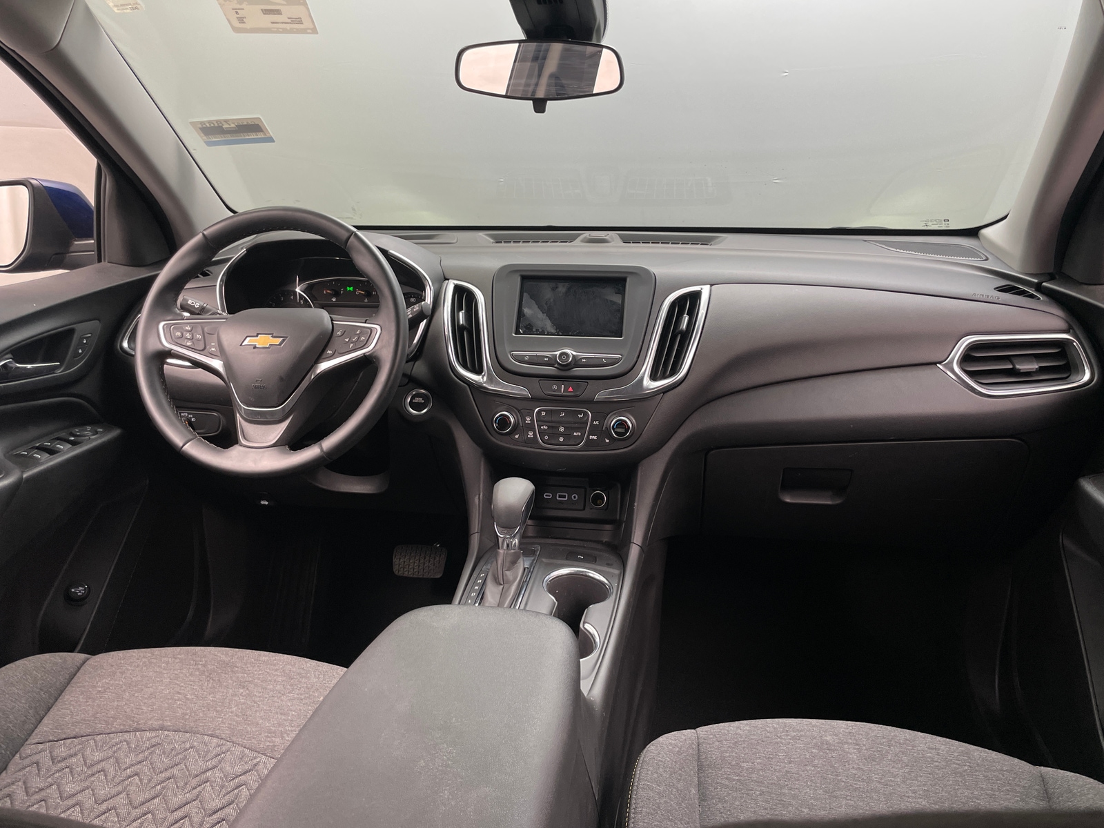 Thumbnail: 2023 Chevrolet Equinox - 3