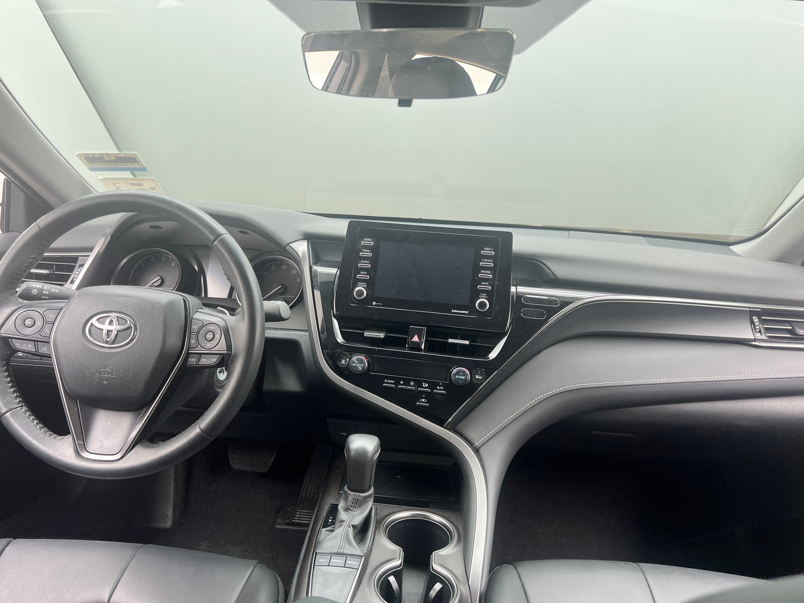 Thumbnail: 2022 Toyota Camry - 3
