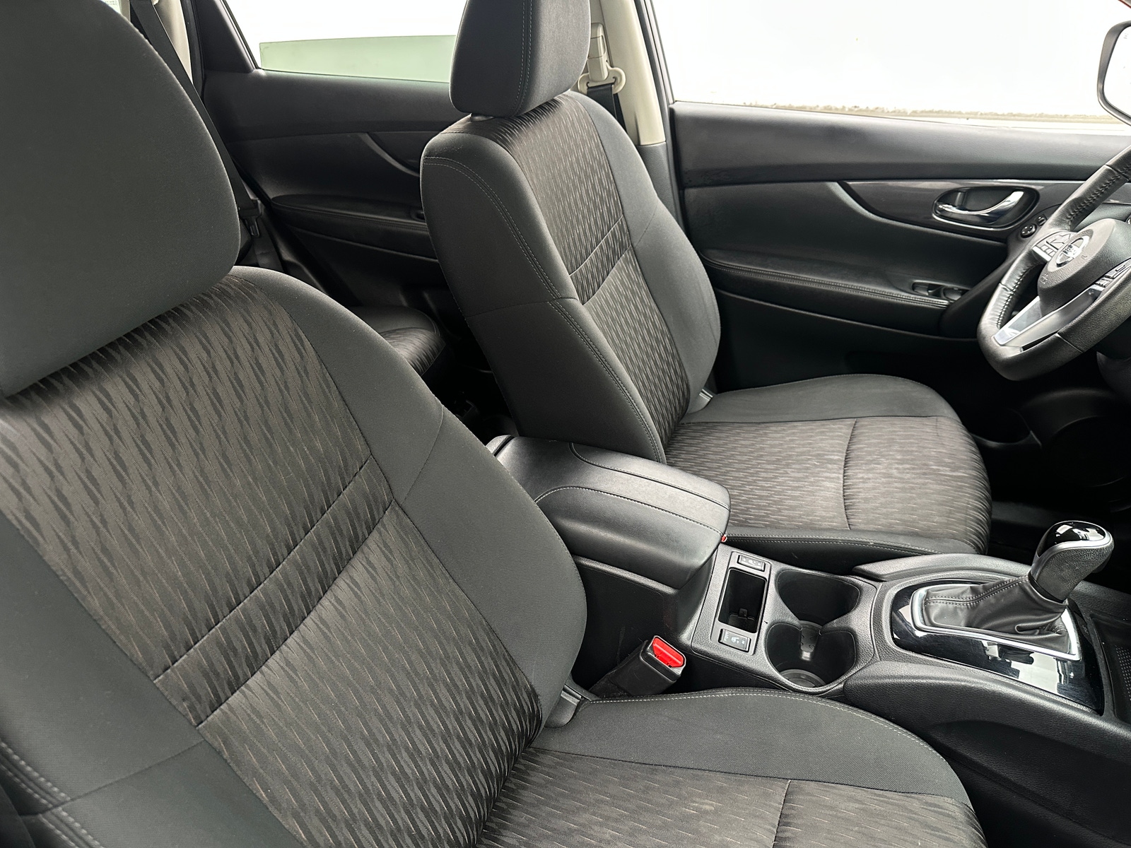 Thumbnail: 2020 Nissan Rogue - 2