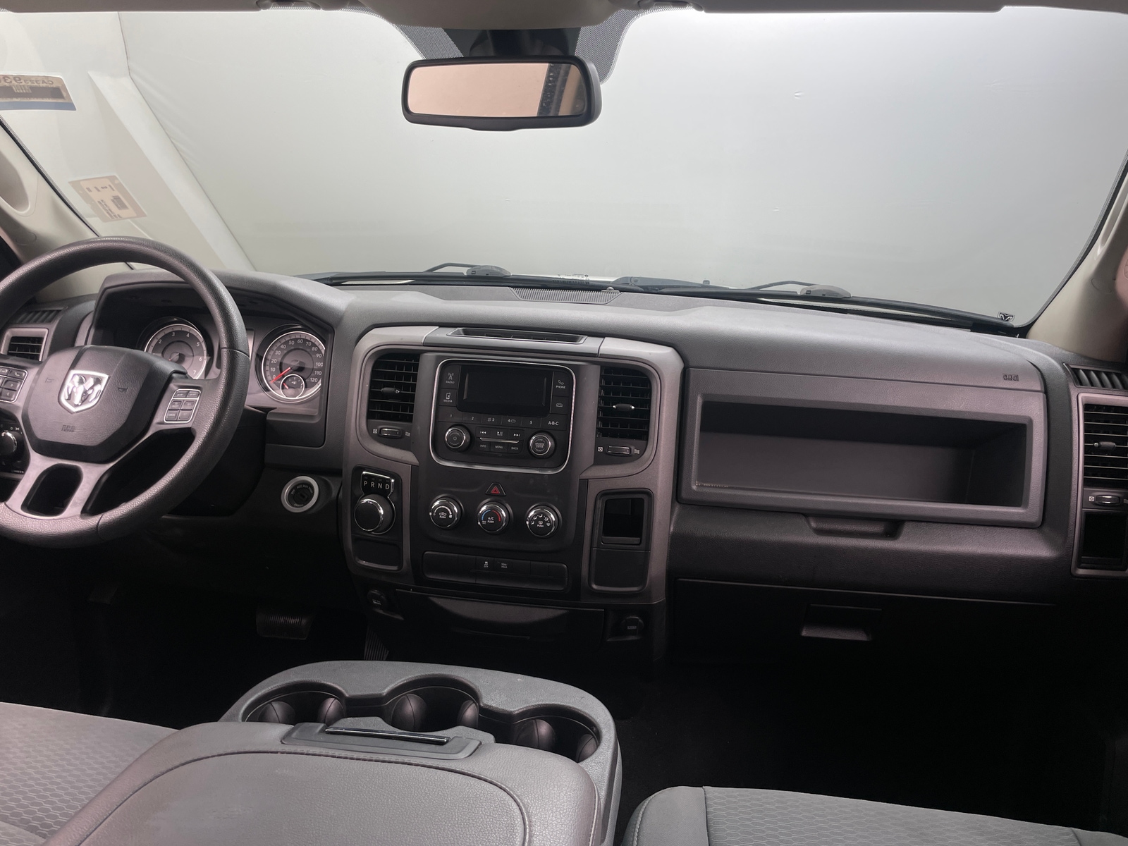 Thumbnail: 2020 RAM 1500 Classic - 3