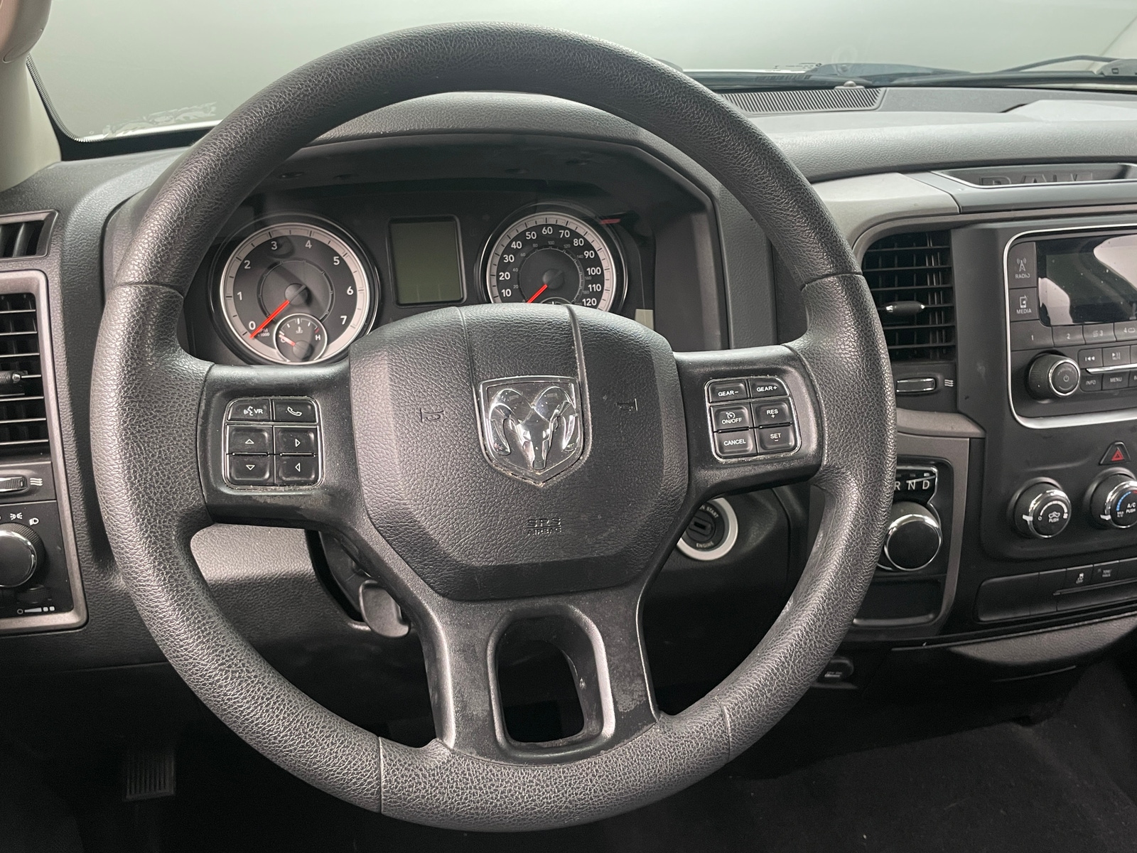 Thumbnail: 2020 RAM 1500 Classic - 5