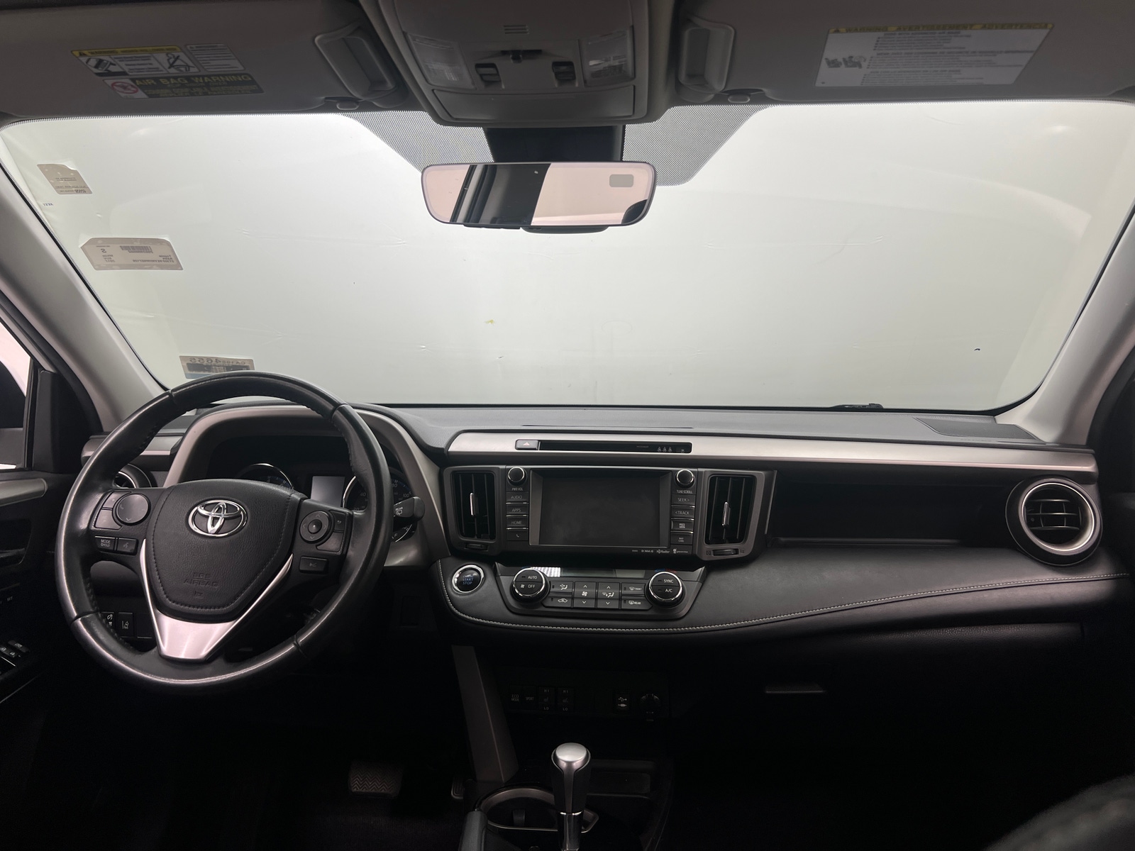 Thumbnail: 2017 Toyota RAV4 - 3
