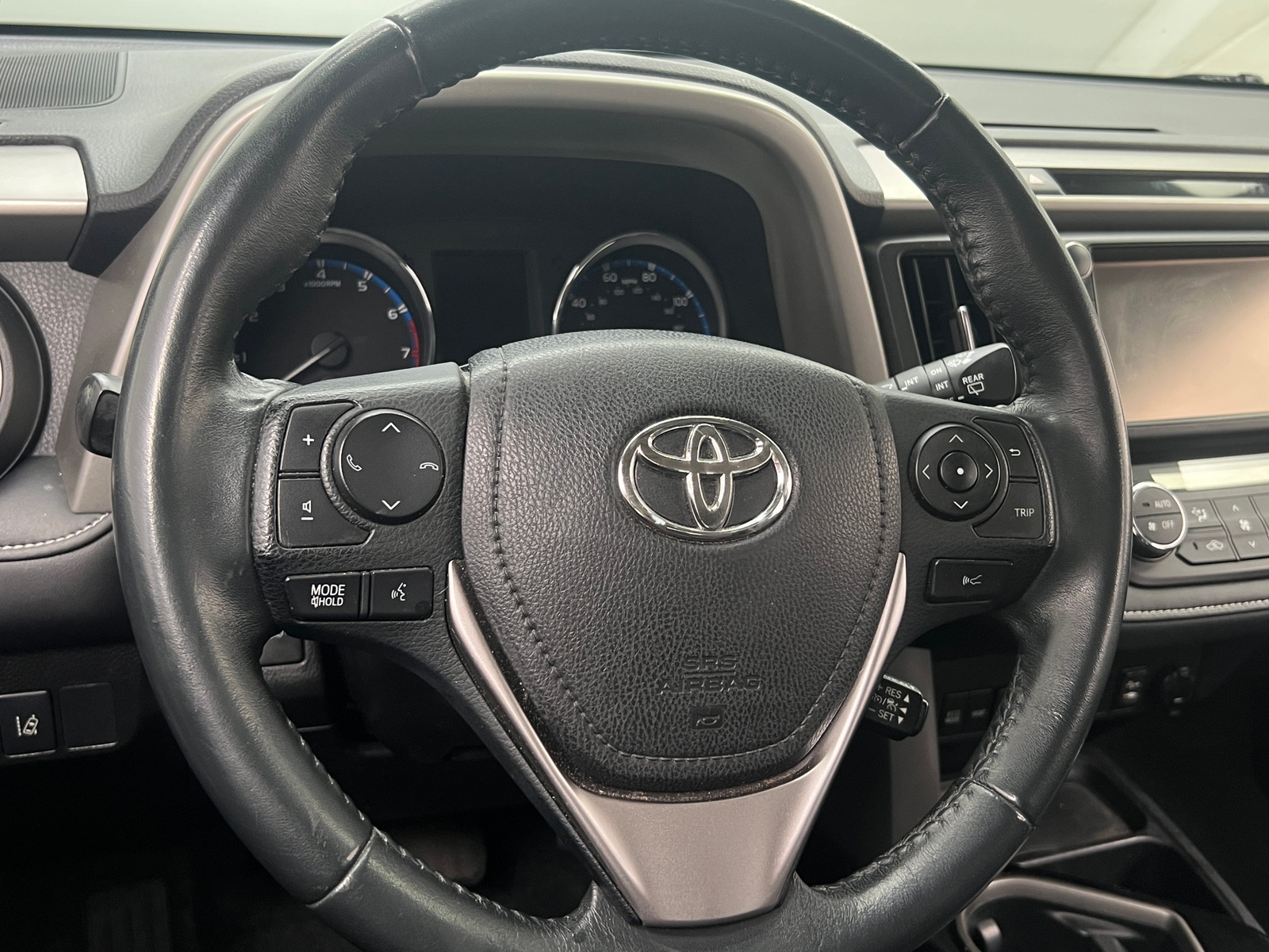 Thumbnail: 2017 Toyota RAV4 - 5