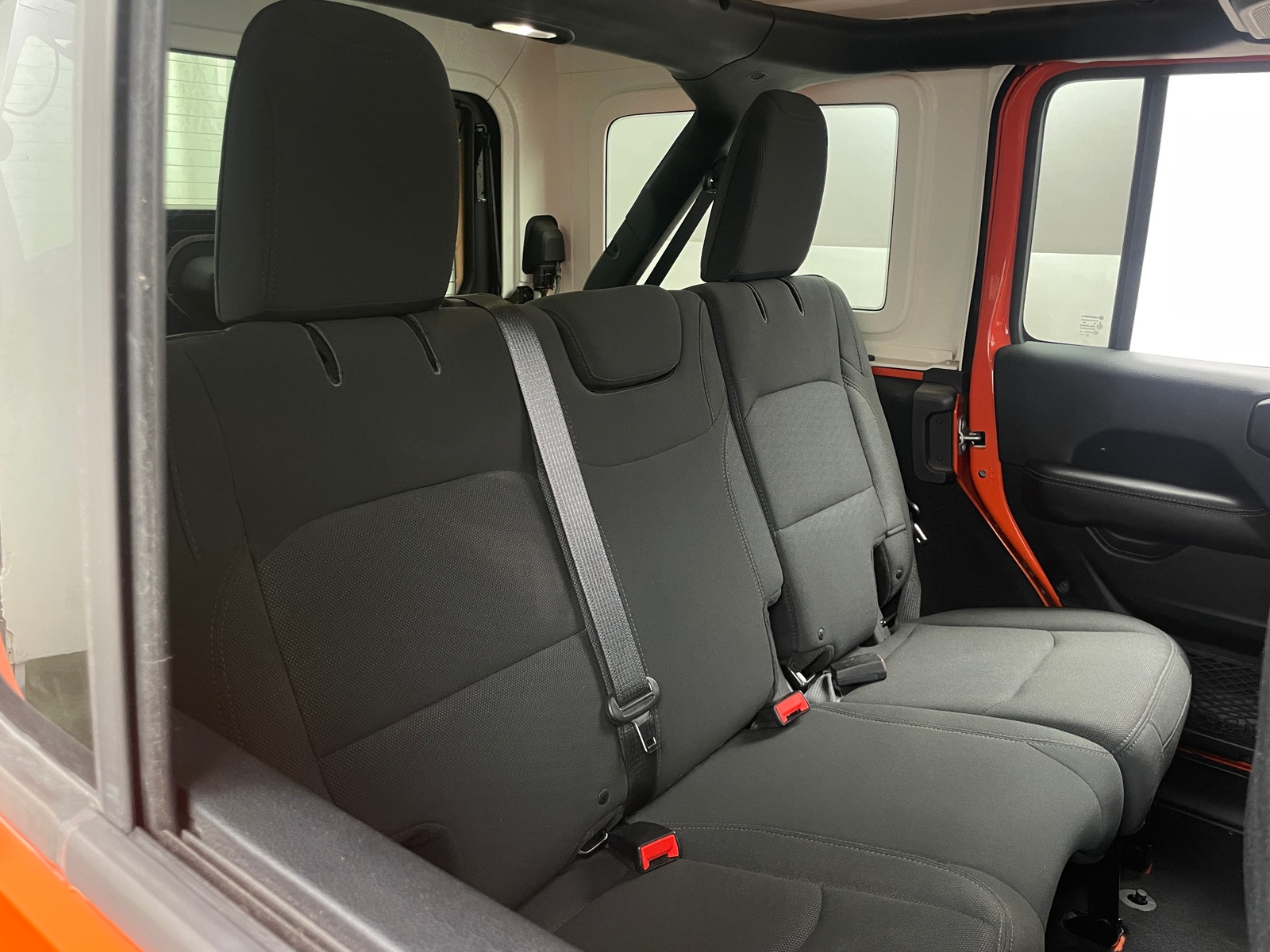 Thumbnail: 2018 Jeep Wrangler - 6