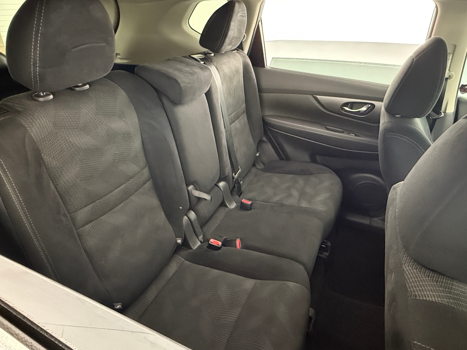 Thumbnail: 2016 Nissan Rogue - 6