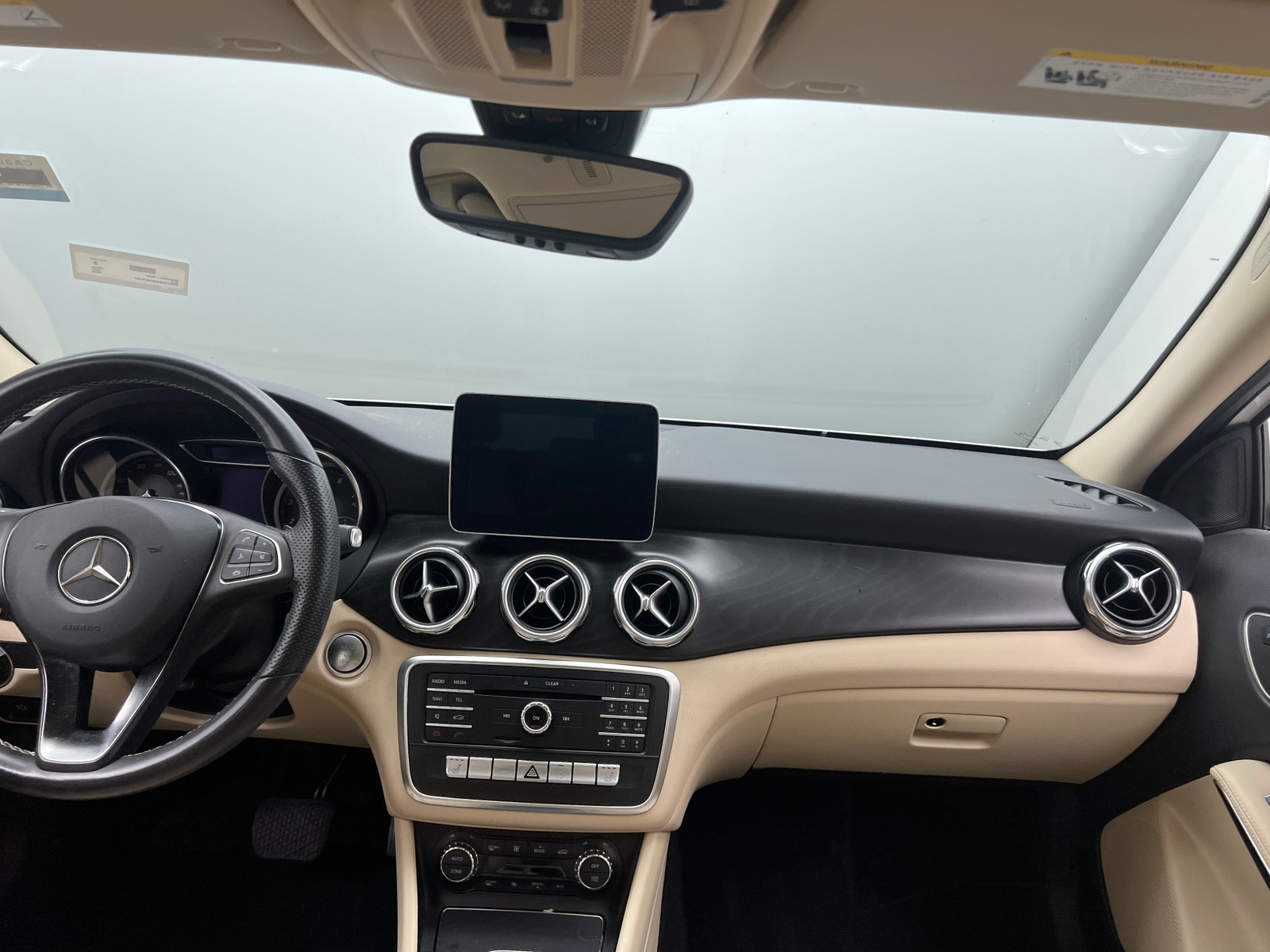 Thumbnail: 2019 Mercedes-Benz GLA - 2
